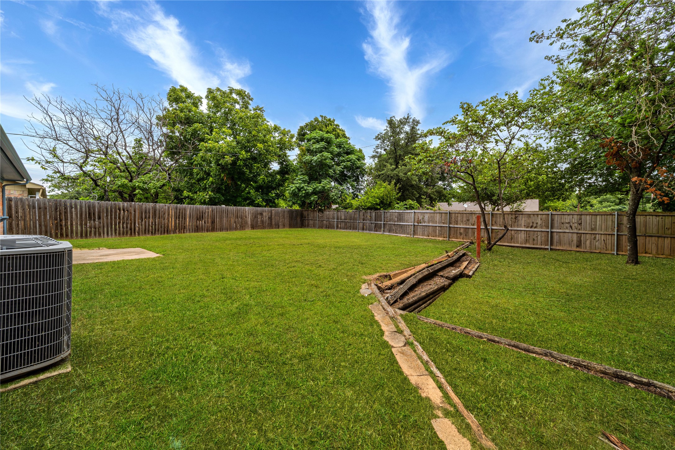 1241 Neptune Drive
