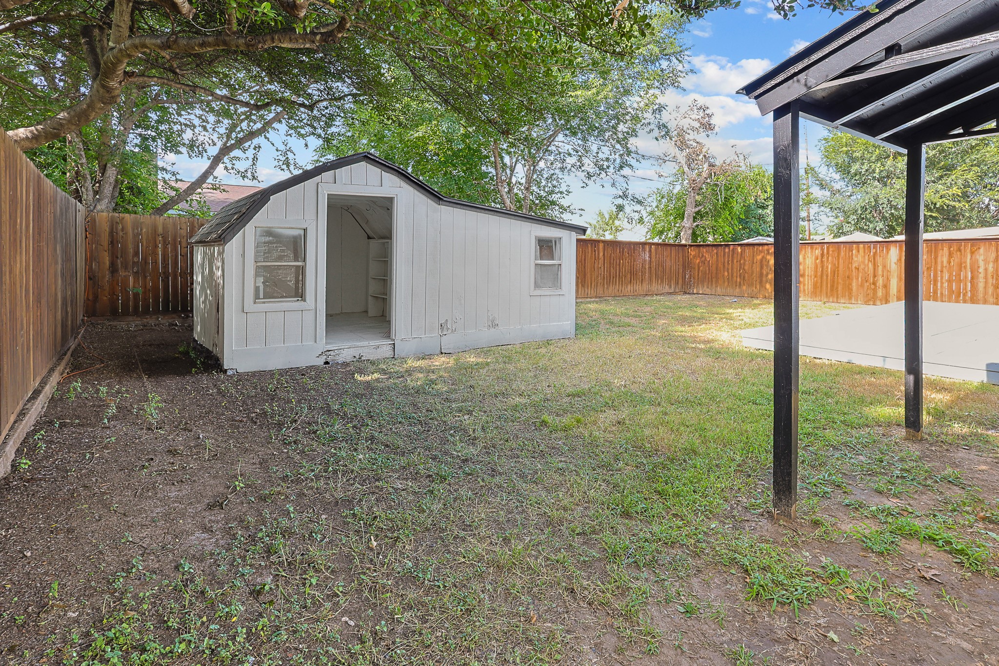 6425 Grasshopper Drive
