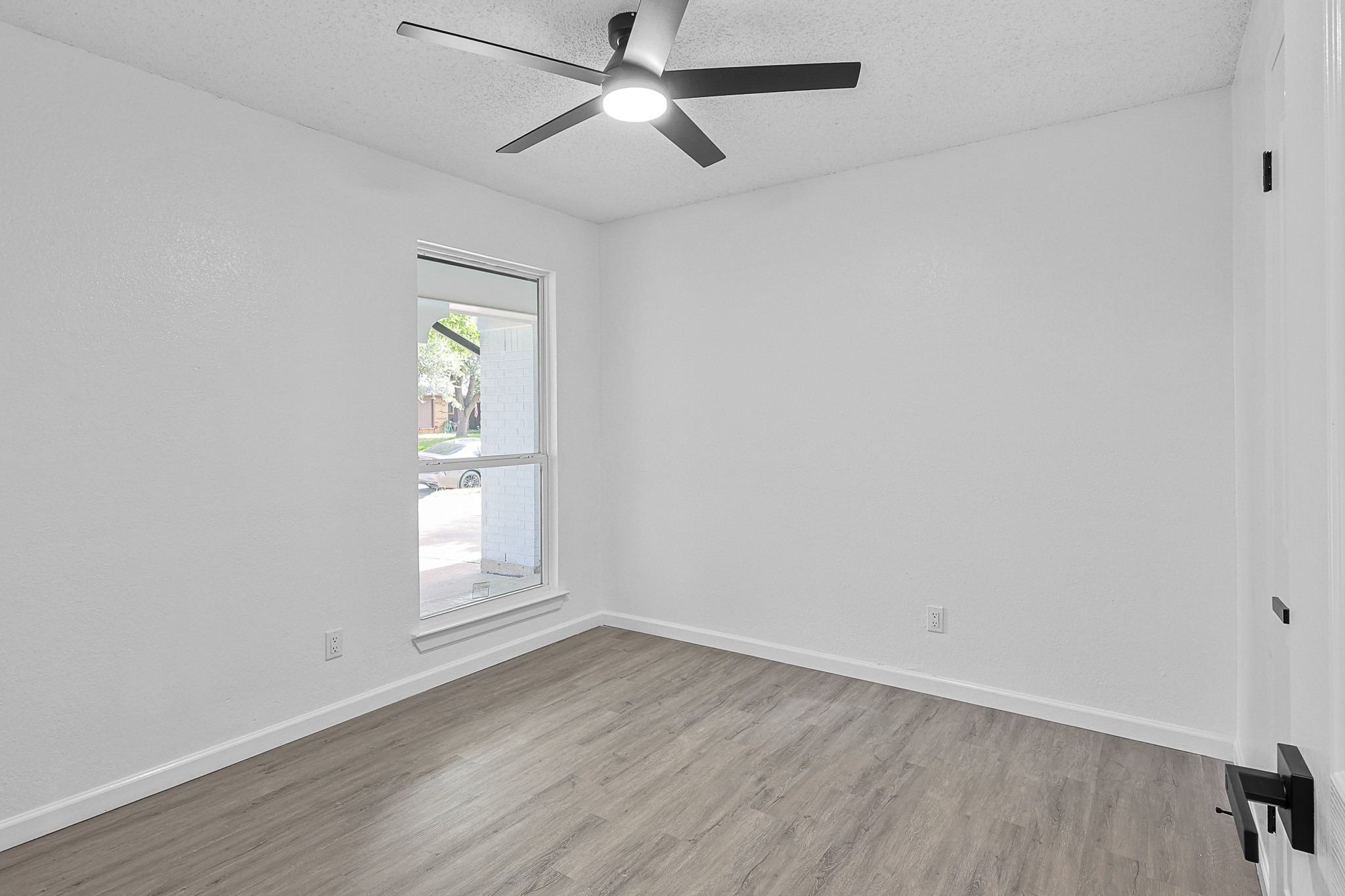 6425 Grasshopper Drive