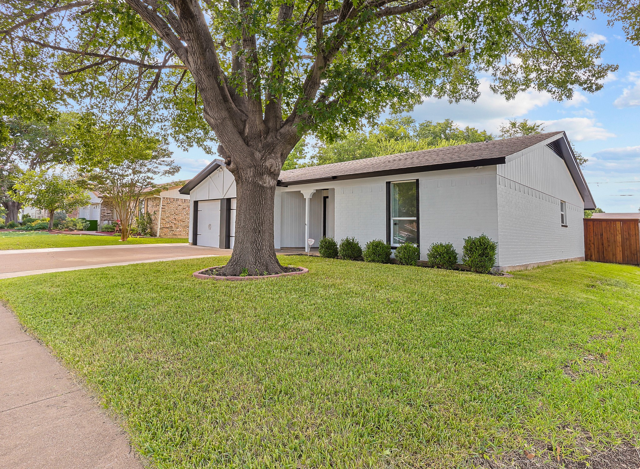 6425 Grasshopper Drive