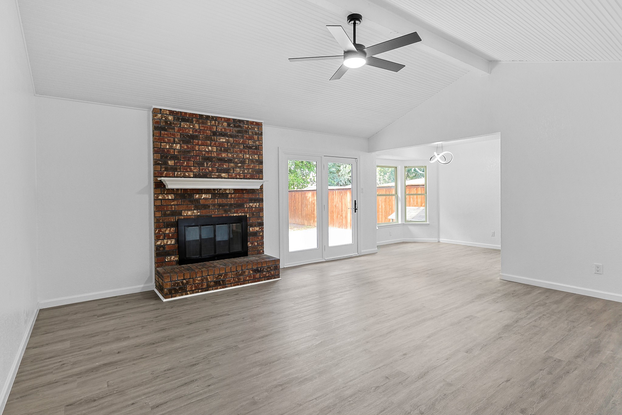 6425 Grasshopper Drive