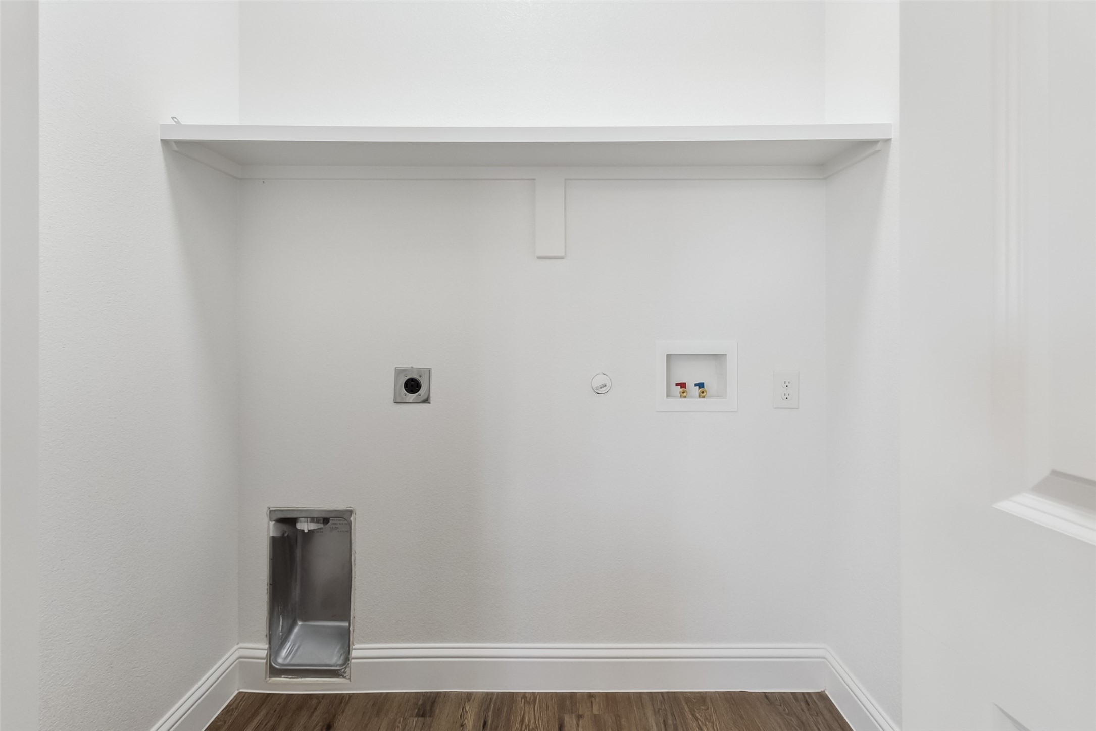 8005-8007 W Elizabeth Lane