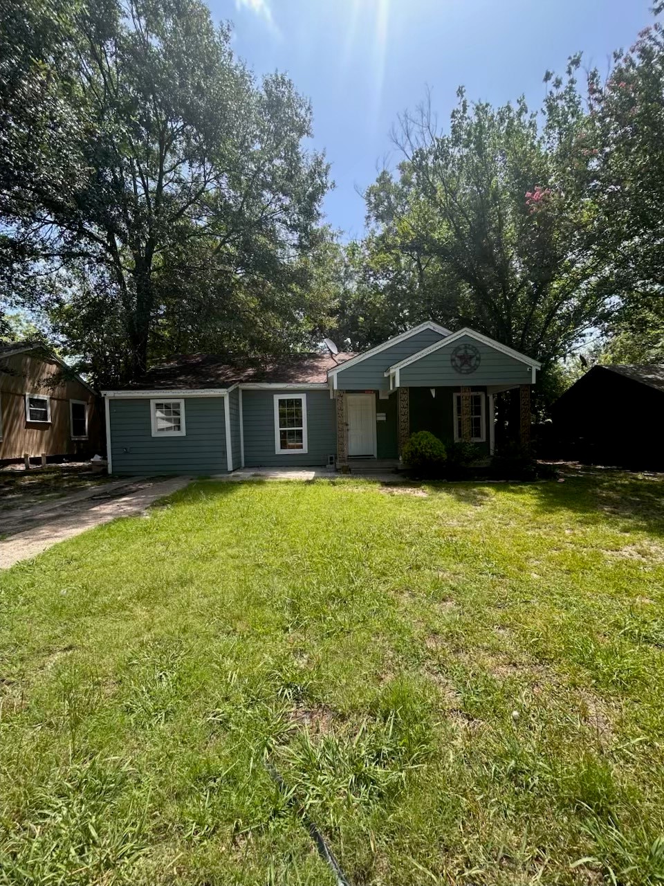 1106 Bell Drive