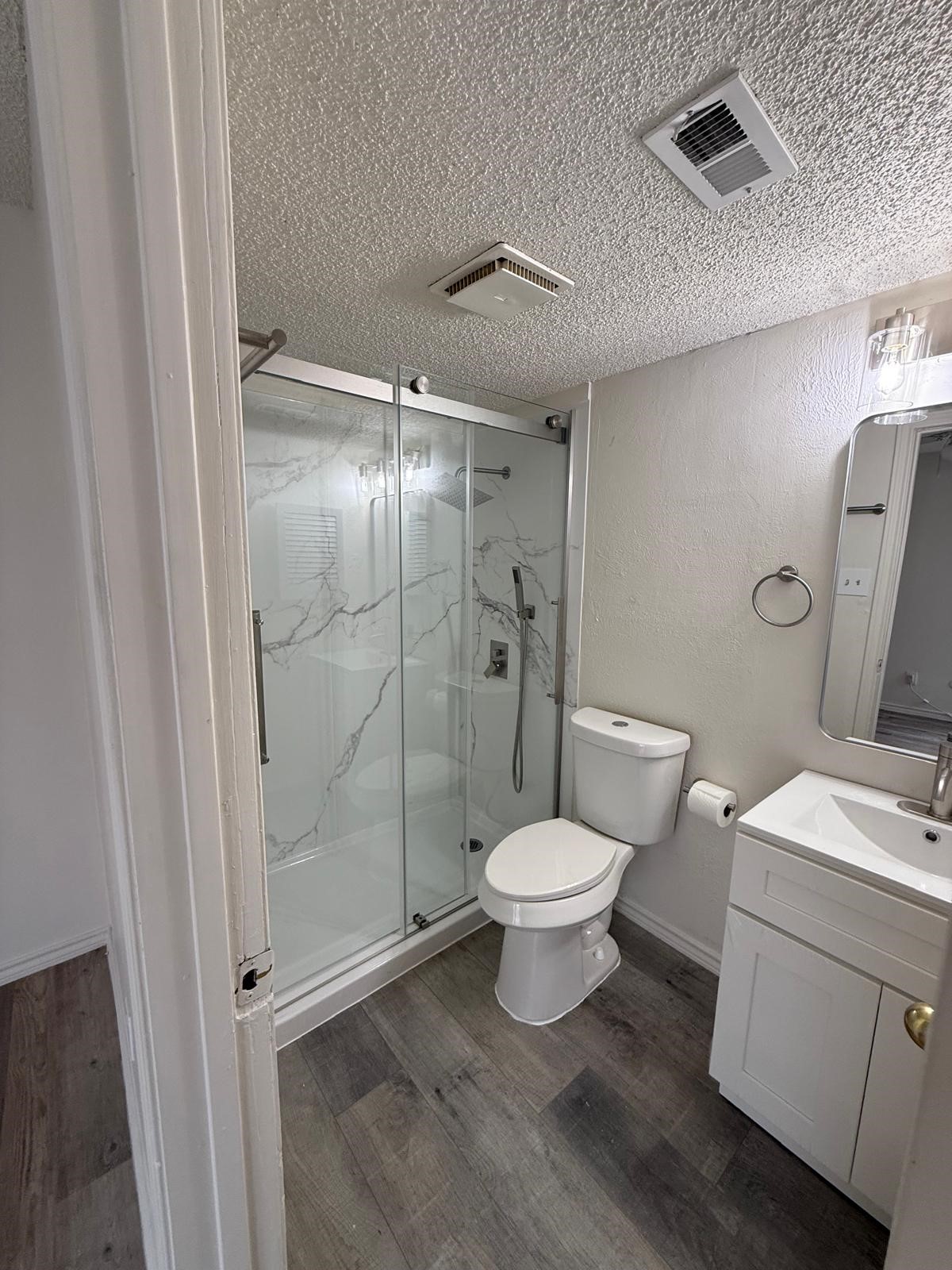 9807 Walnut Street #304