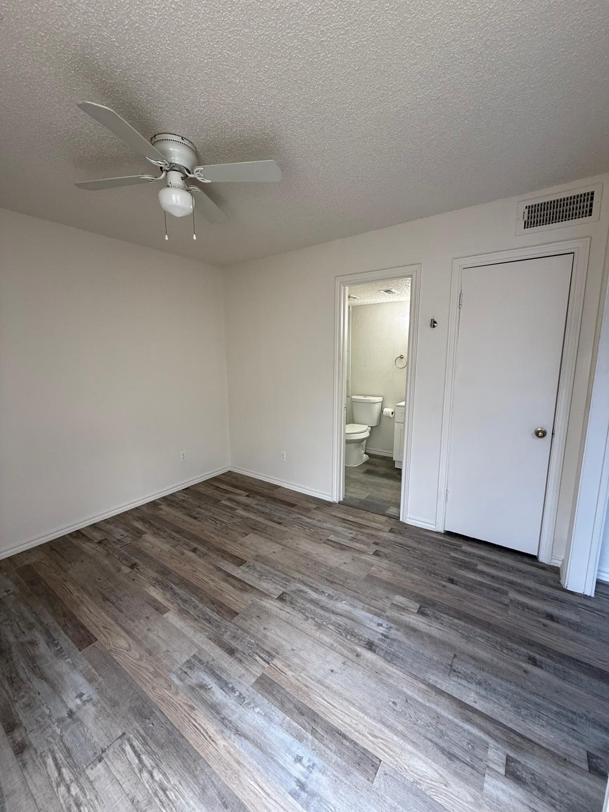9807 Walnut Street #304