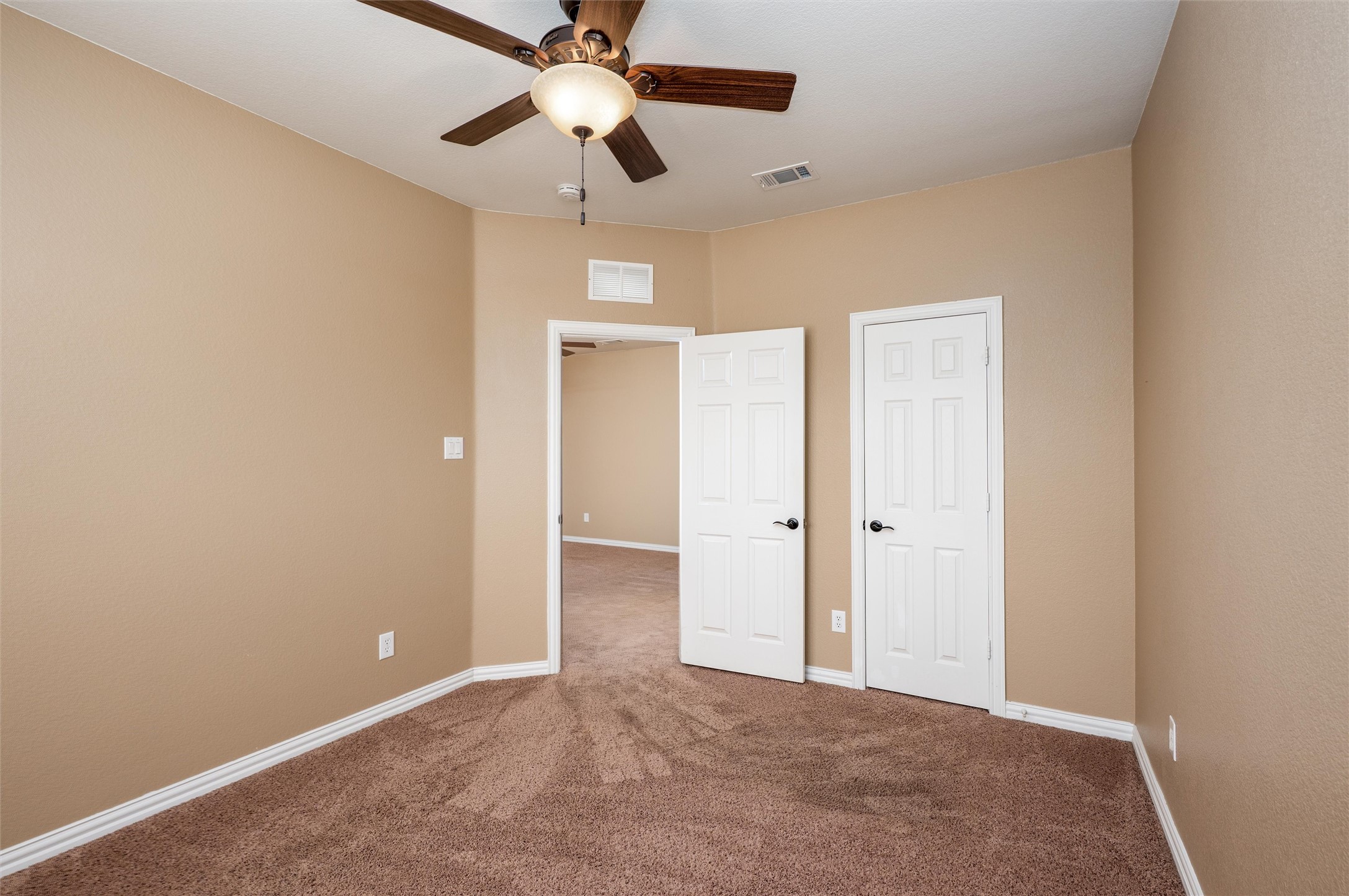 512 Peterhouse Drive