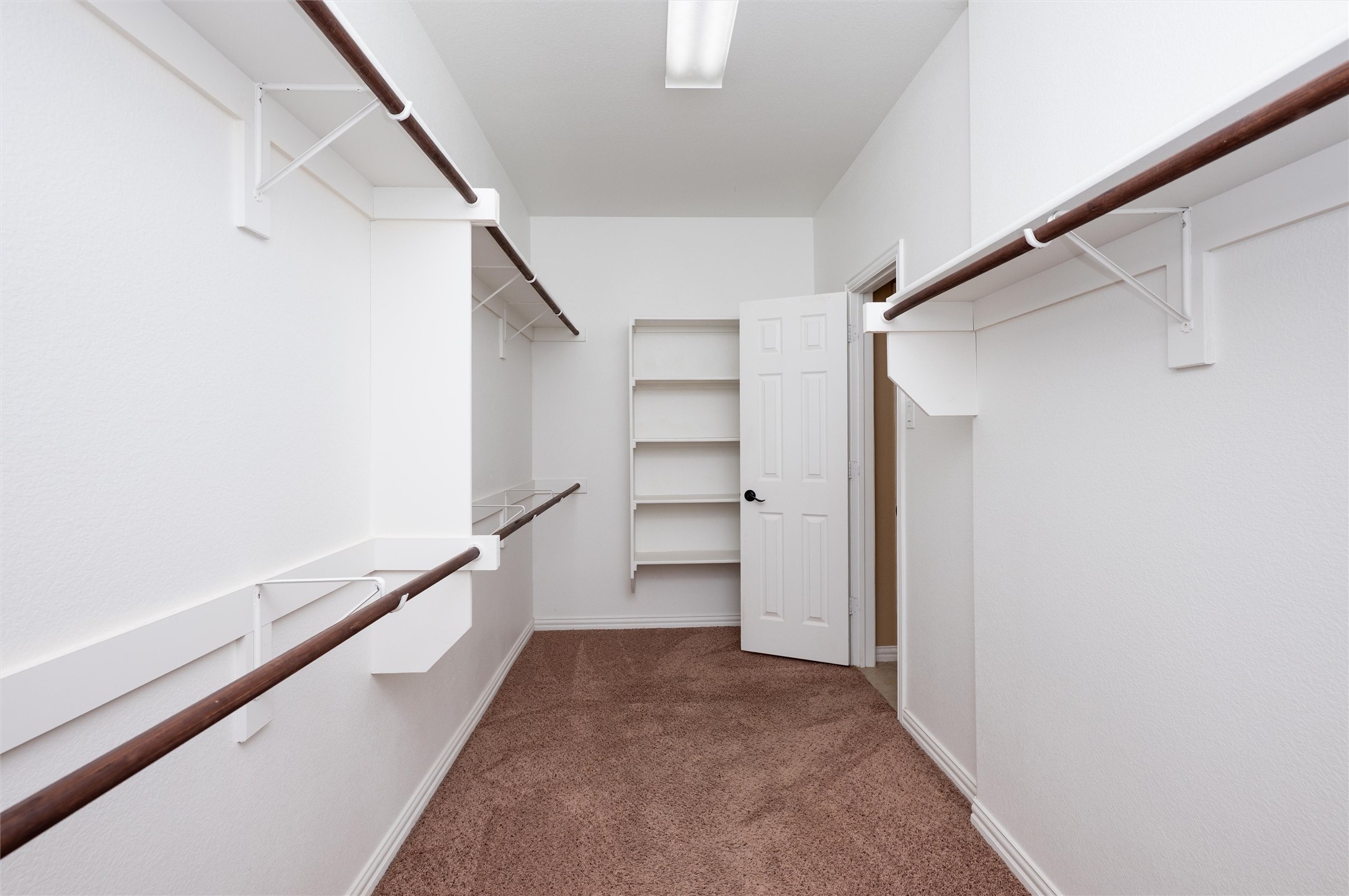 512 Peterhouse Drive