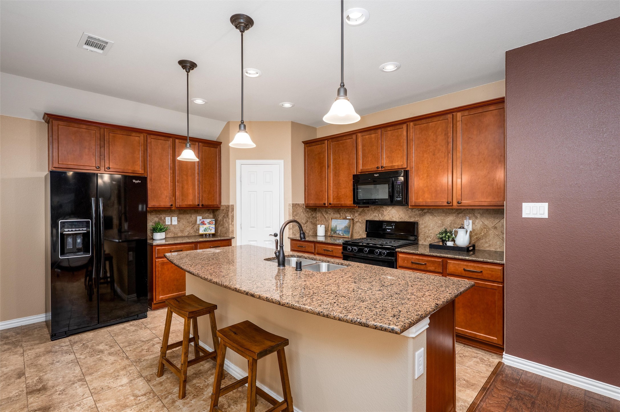 512 Peterhouse Drive