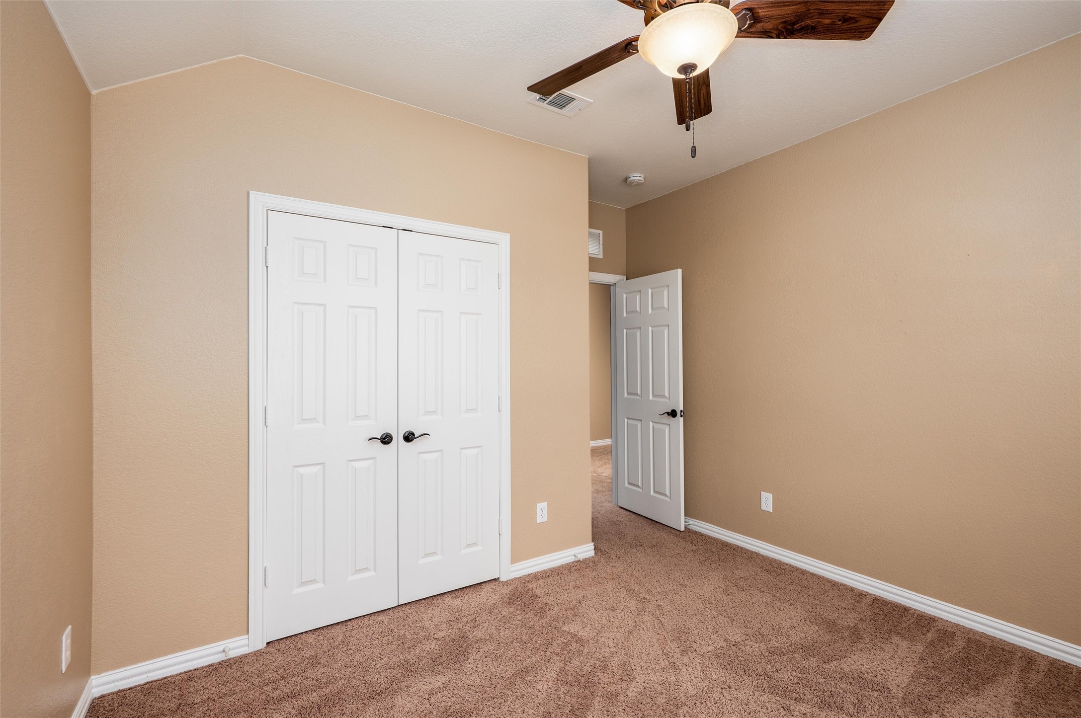 512 Peterhouse Drive