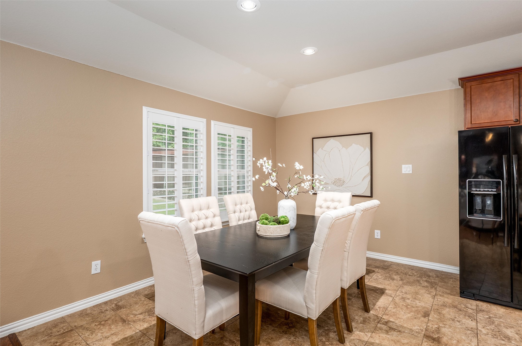 512 Peterhouse Drive