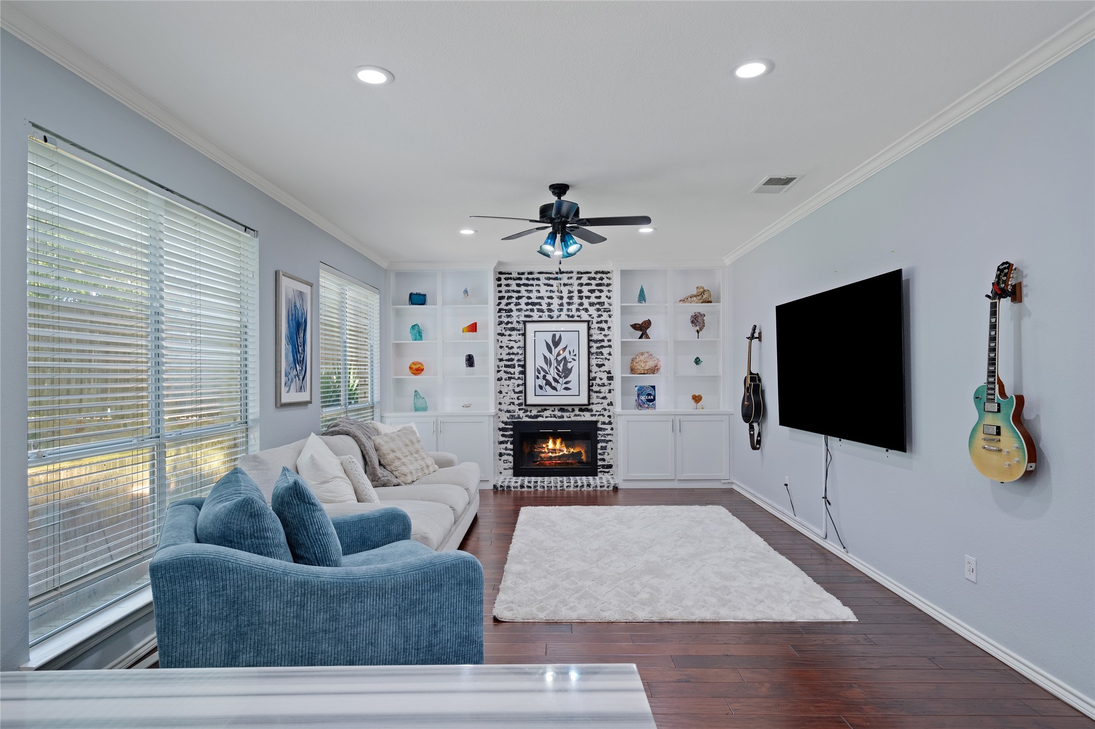 3932 Cedar Ridge Drive