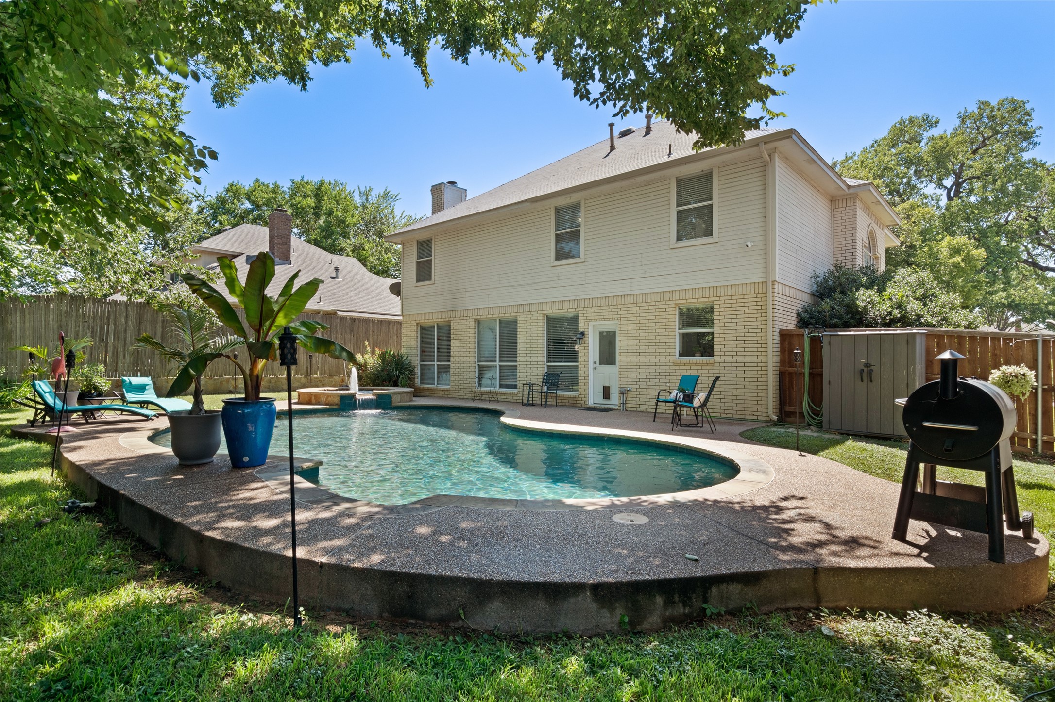 3932 Cedar Ridge Drive