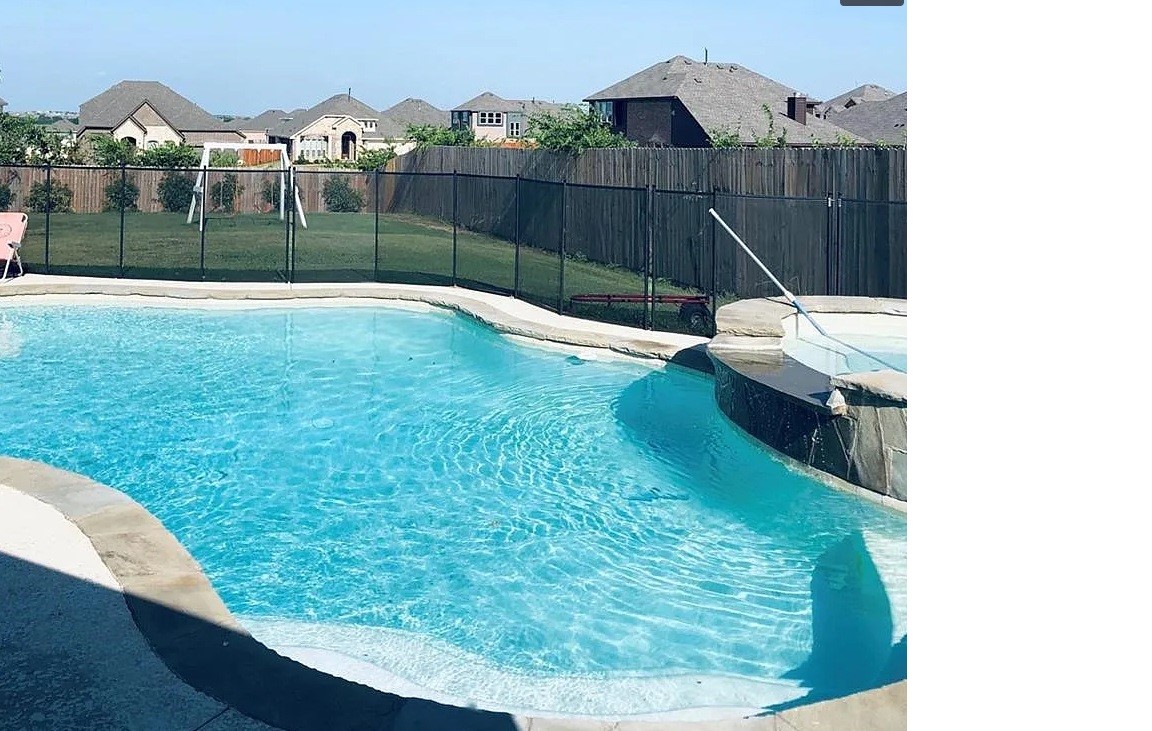 905 Hillside Circle