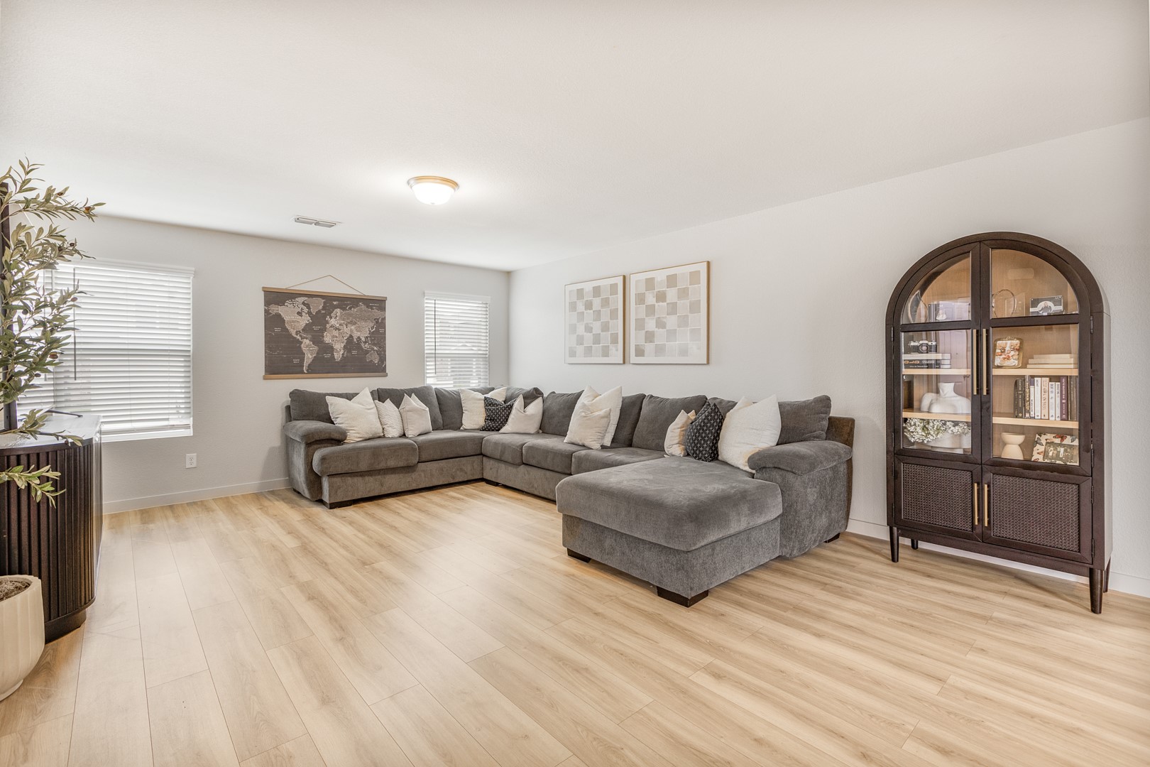 1802 Arcola Court