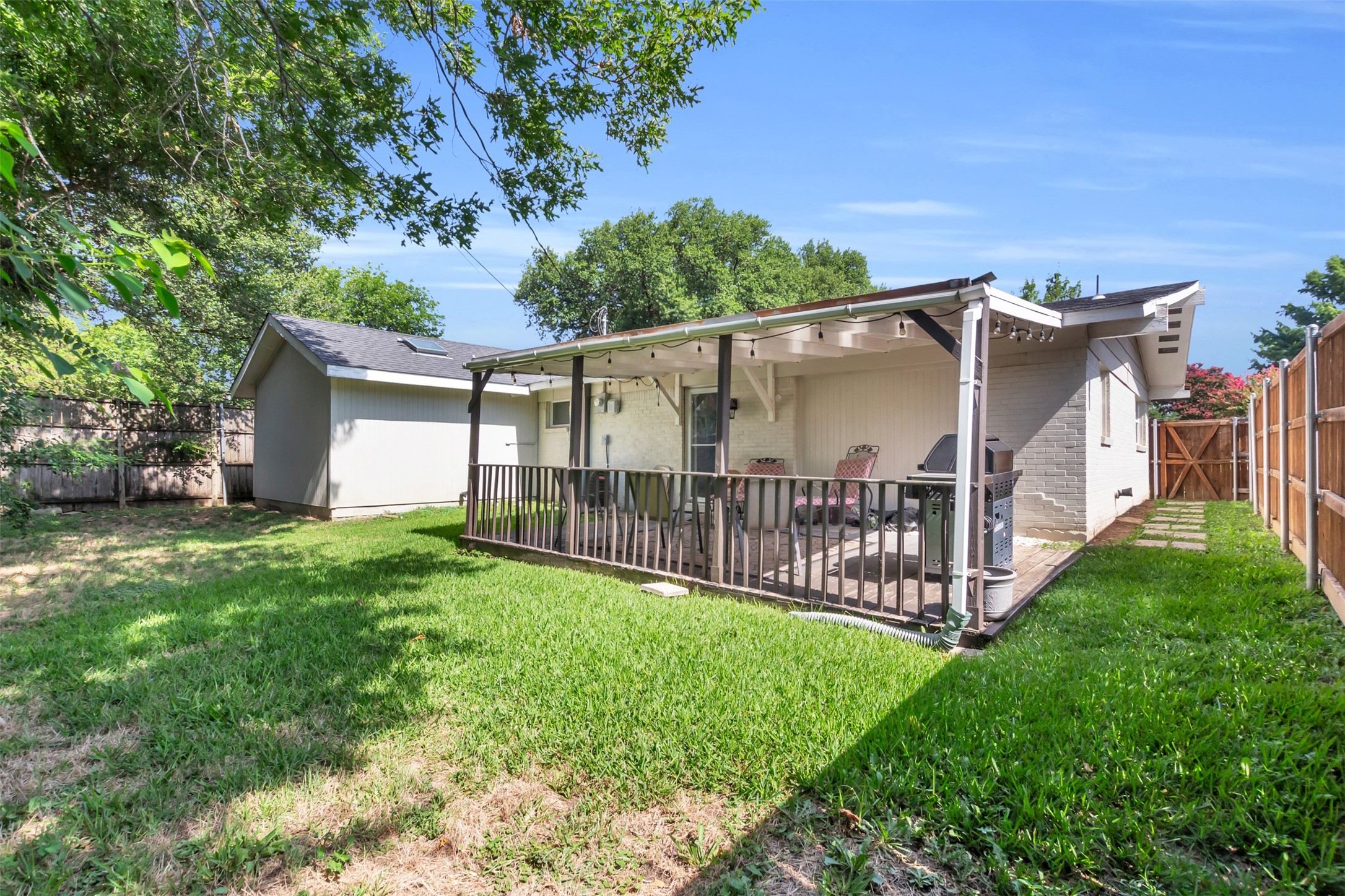 2952 Latham Drive
