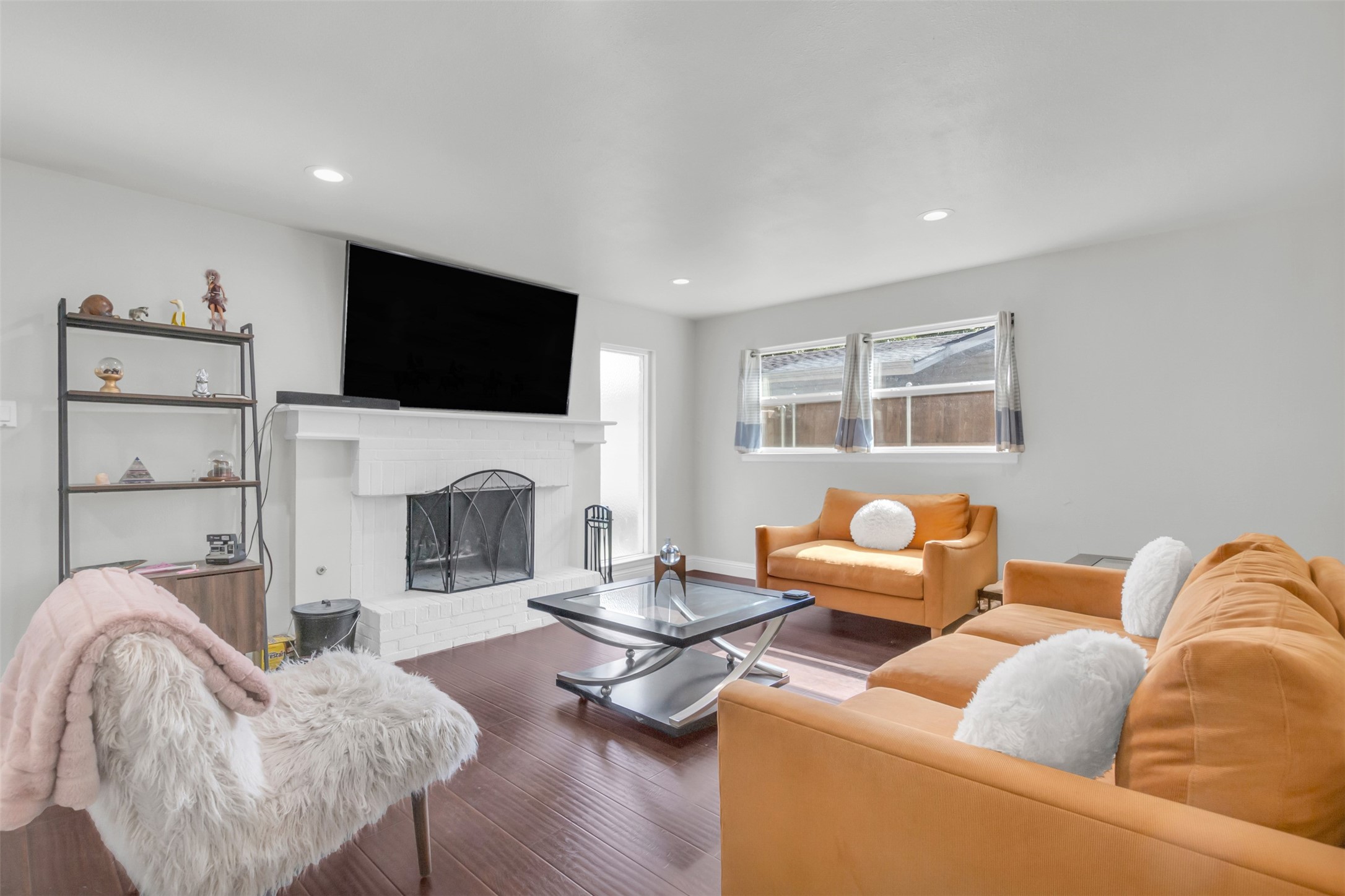 2952 Latham Drive