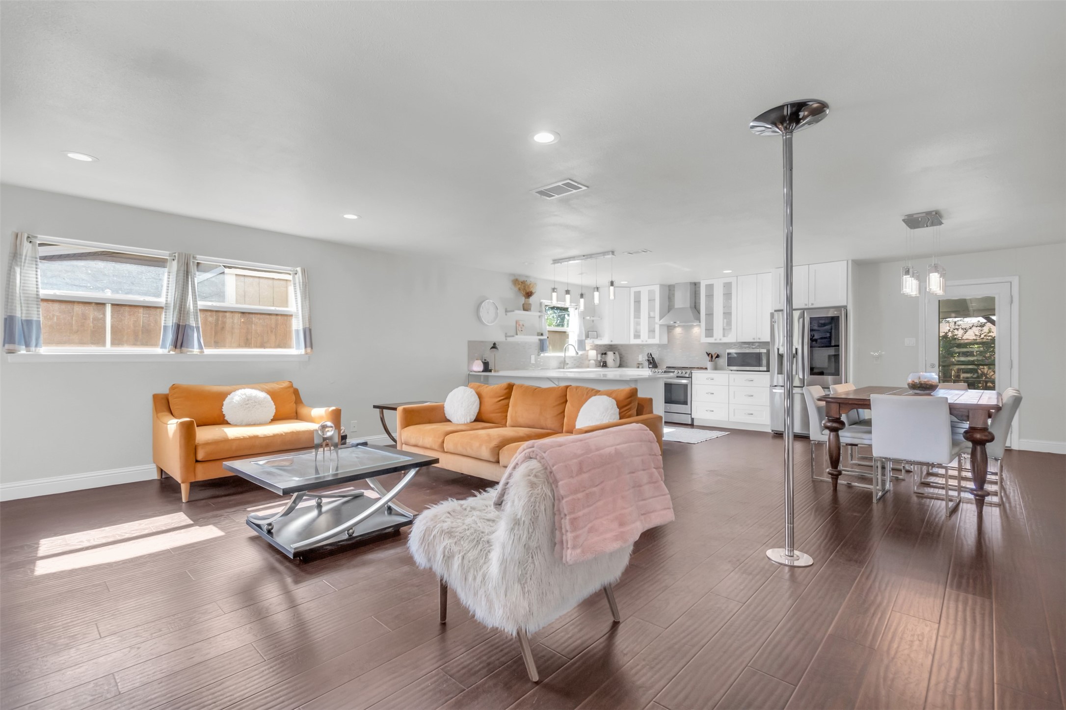 2952 Latham Drive