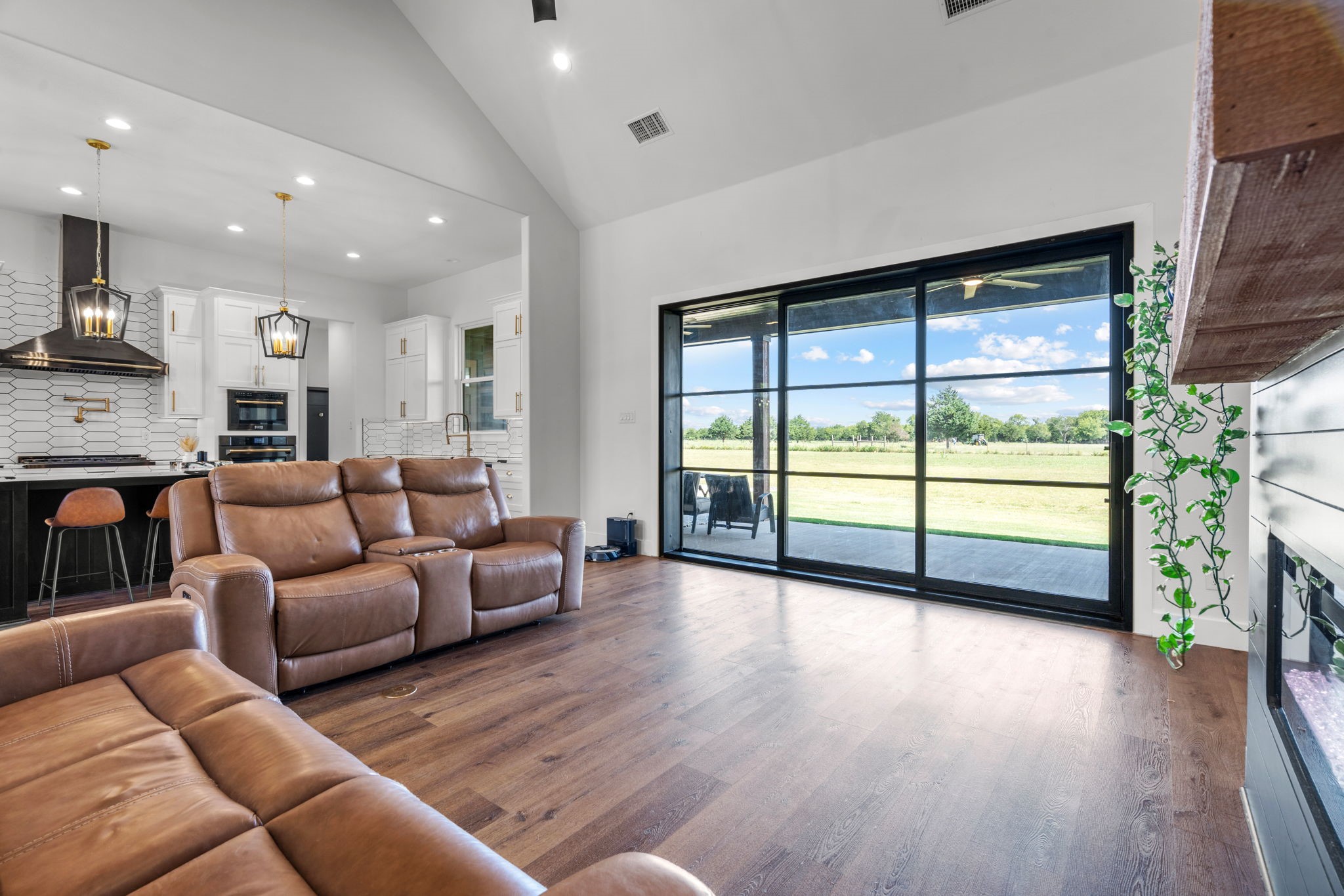 4666 County Road 2706