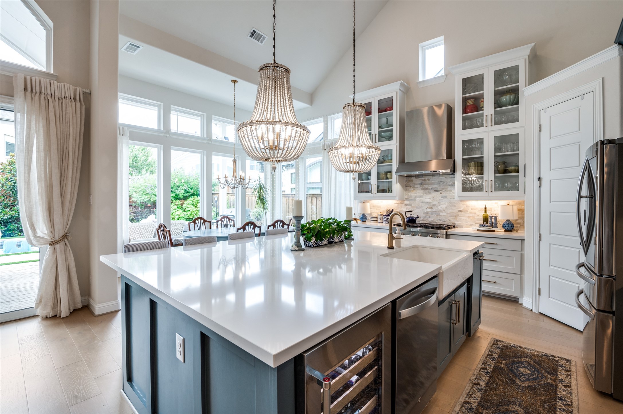 1604 Colonnade Court
