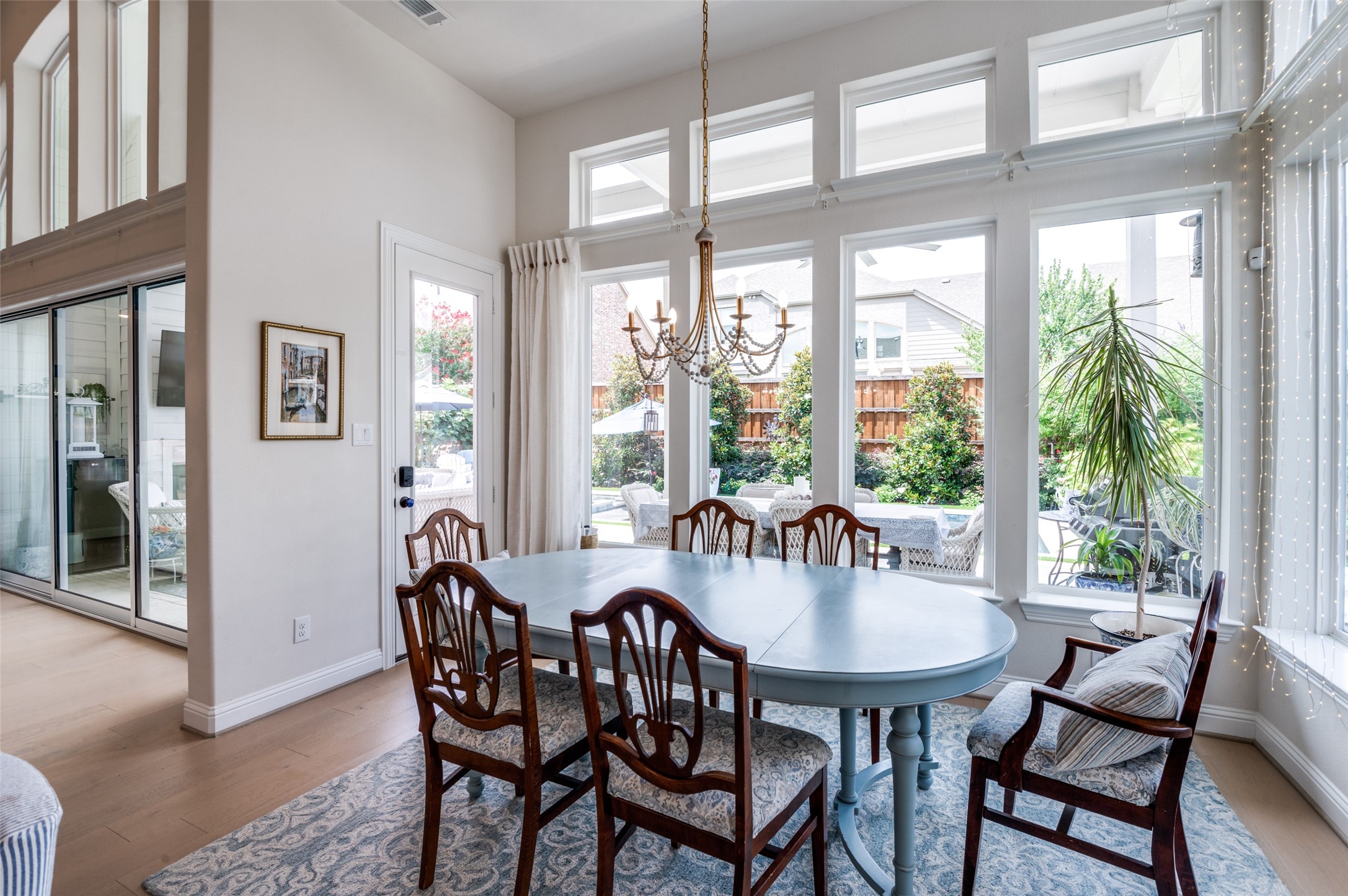 1604 Colonnade Court