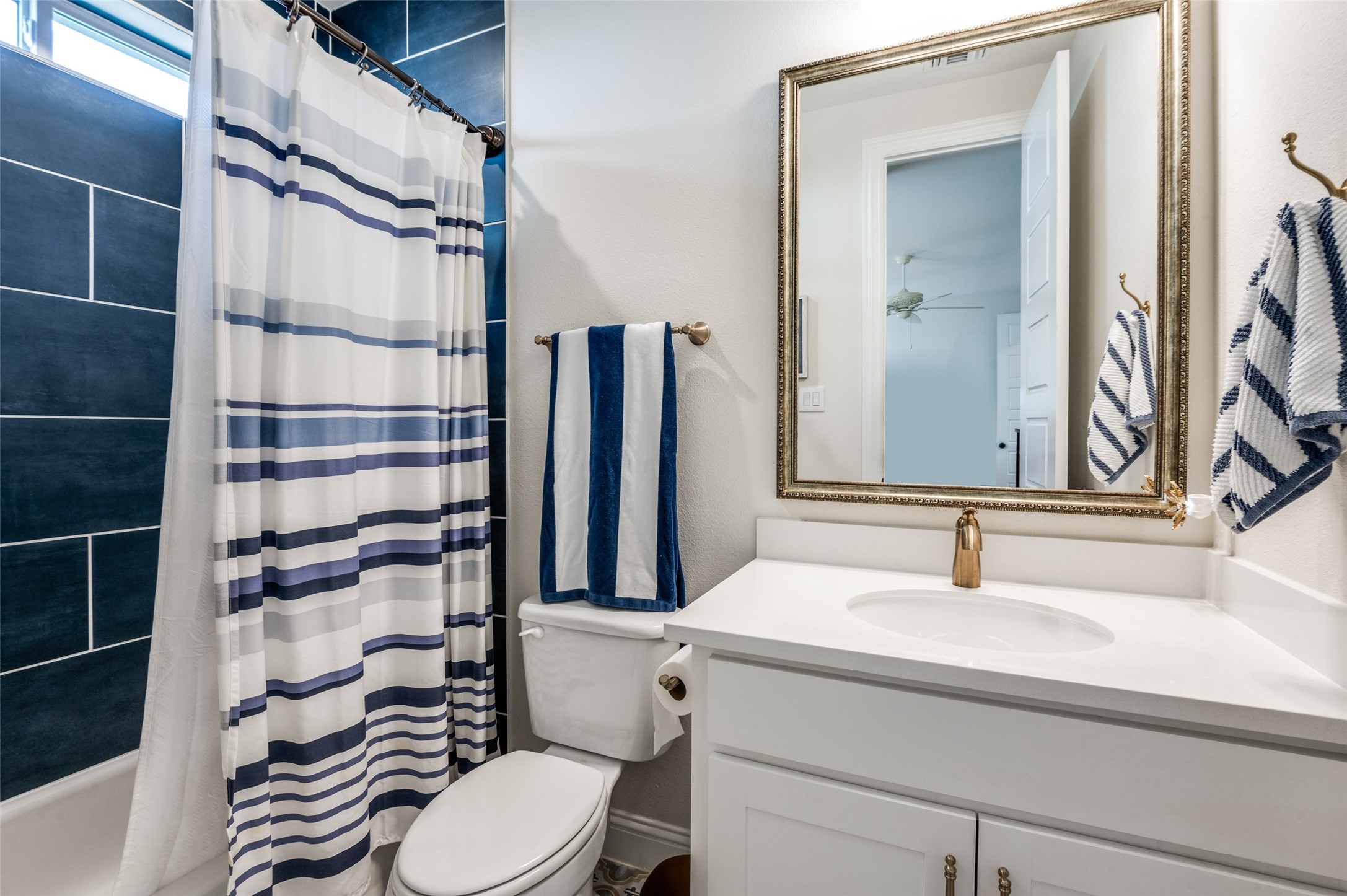 1604 Colonnade Court