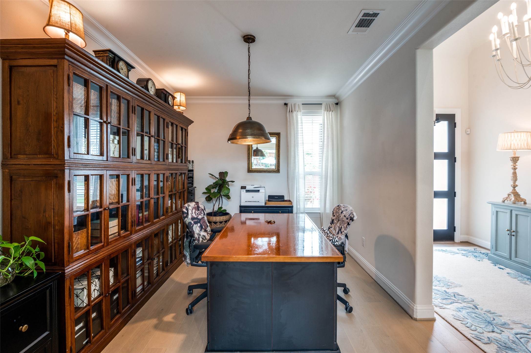 1604 Colonnade Court