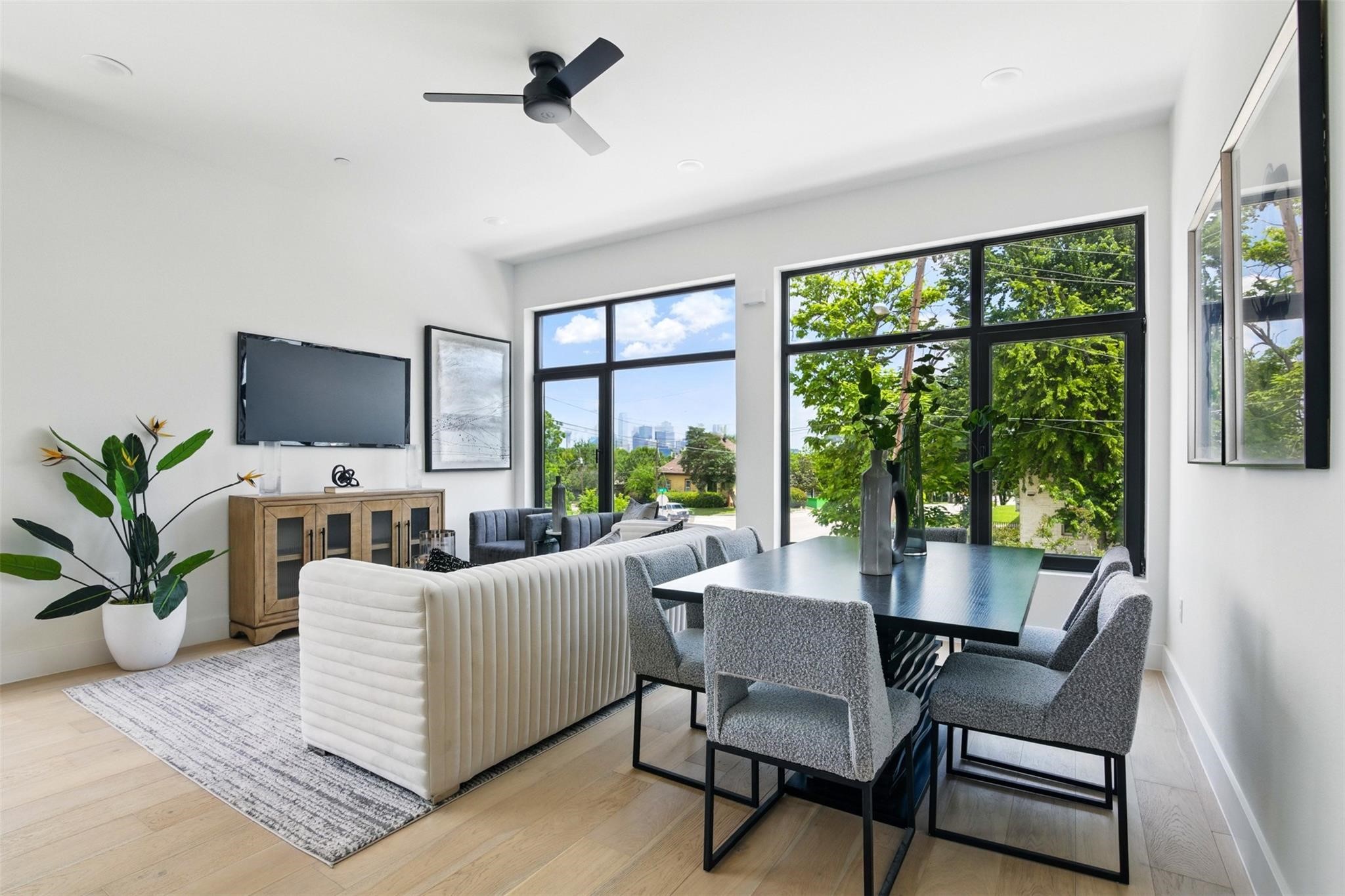 430 E 8th Street 203