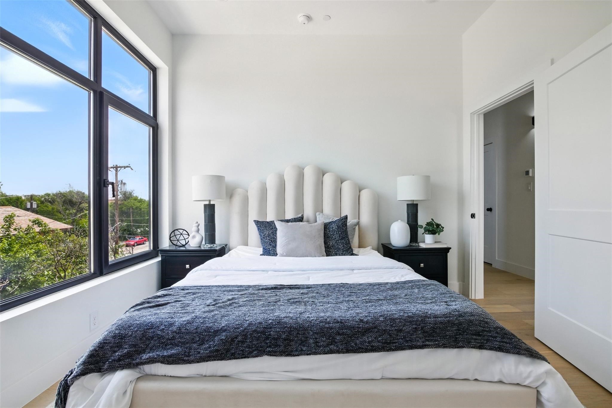 430 E 8th Street 203