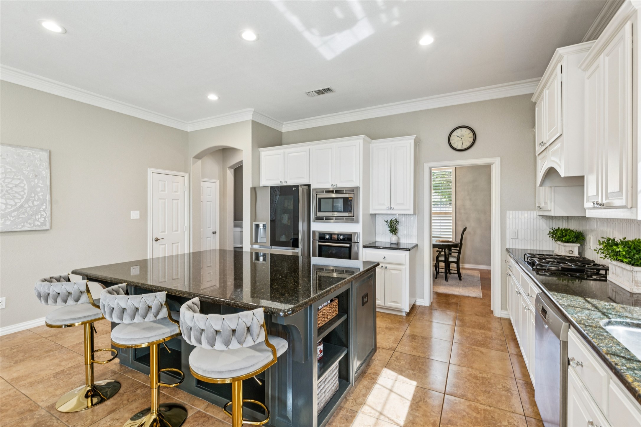 681 Willowview Drive