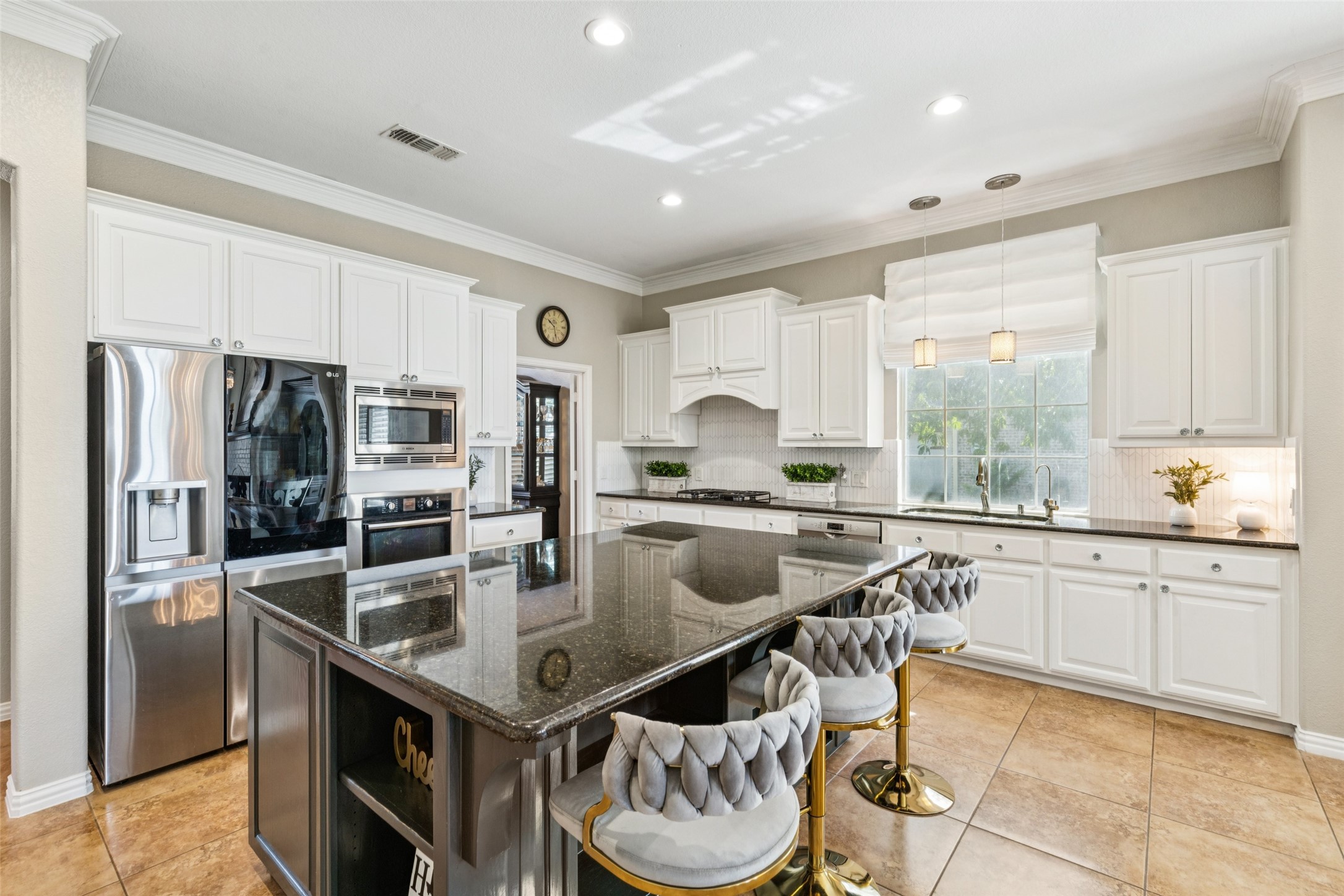 681 Willowview Drive