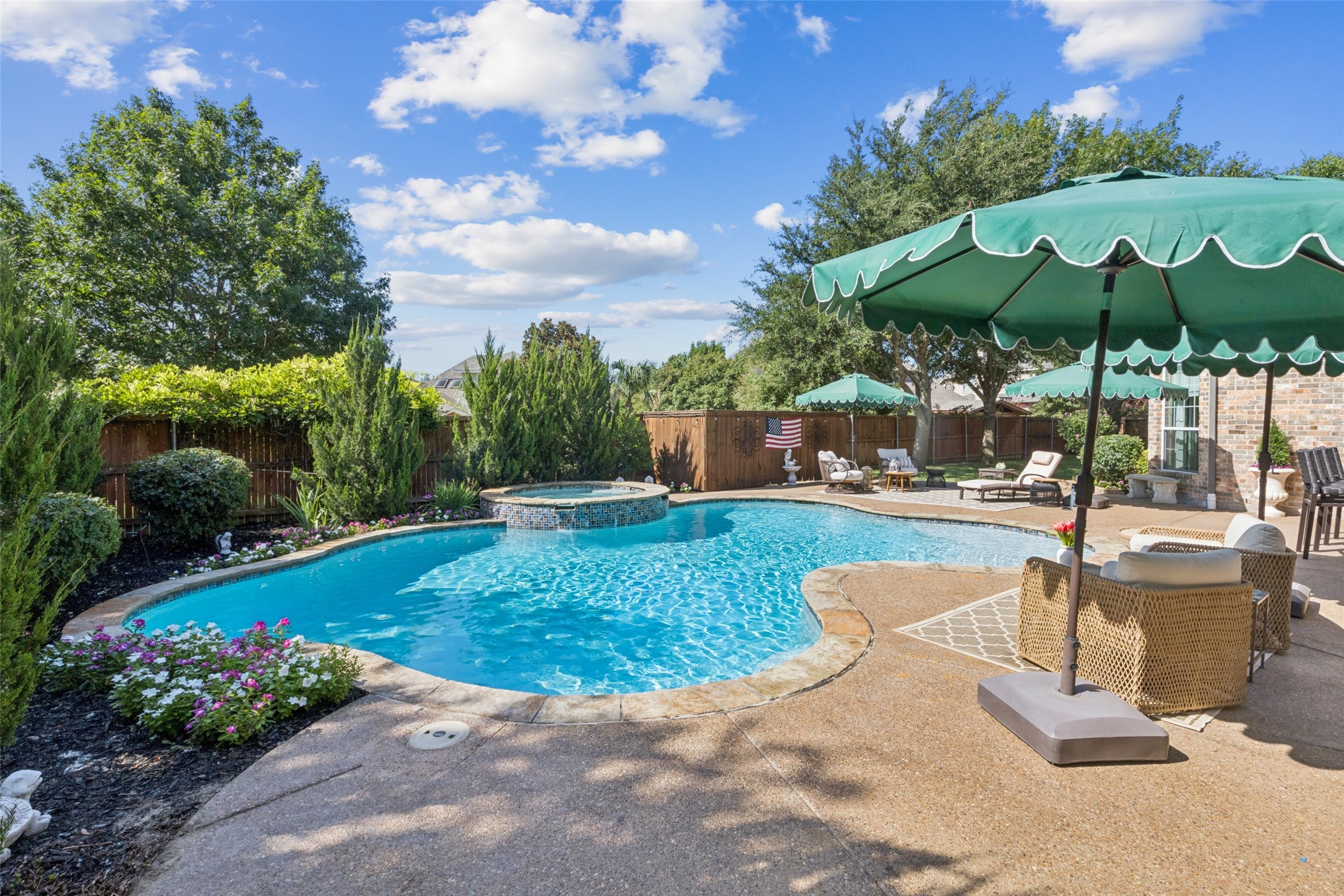681 Willowview Drive