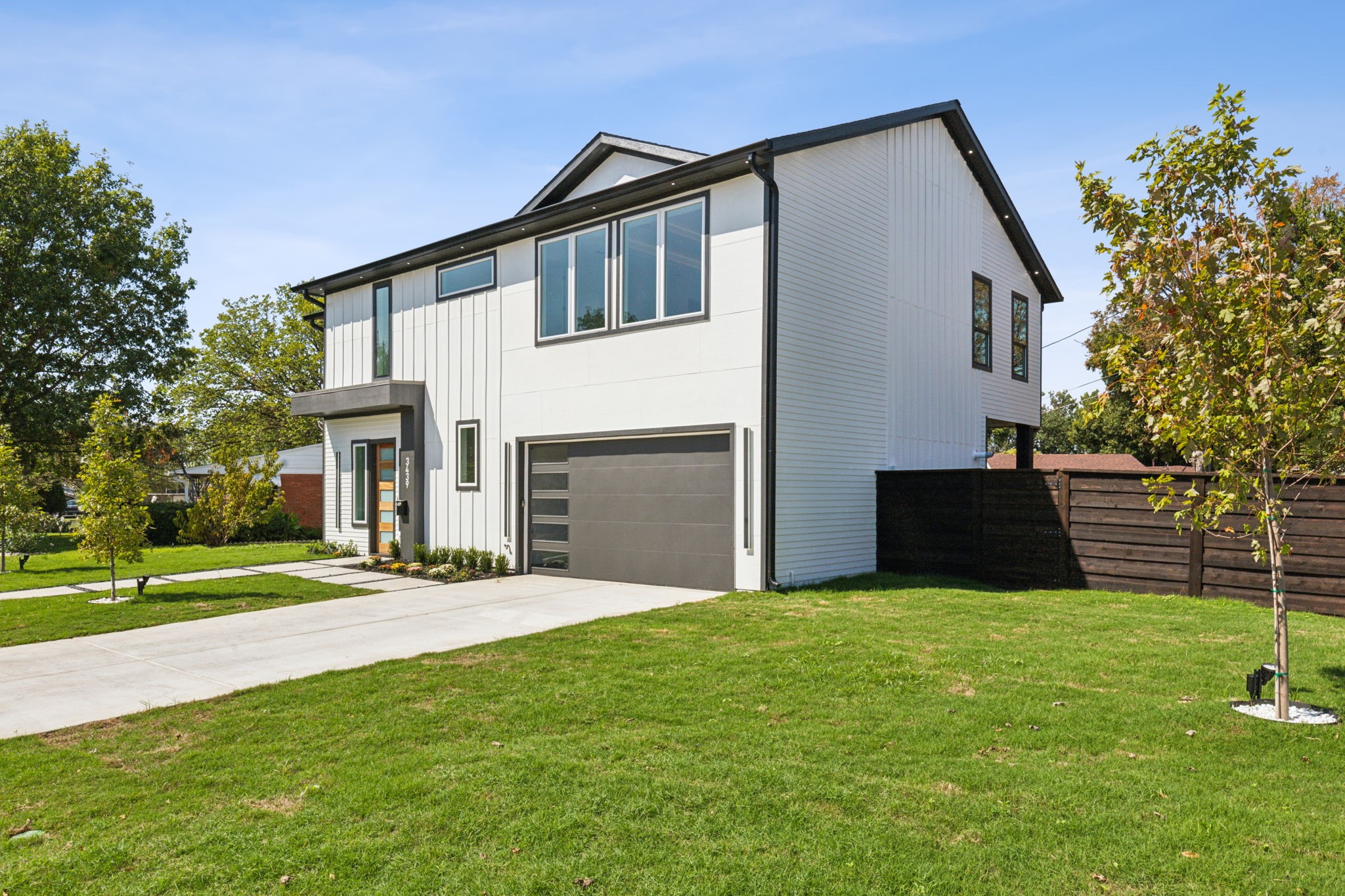 3439 Bogata Boulevard