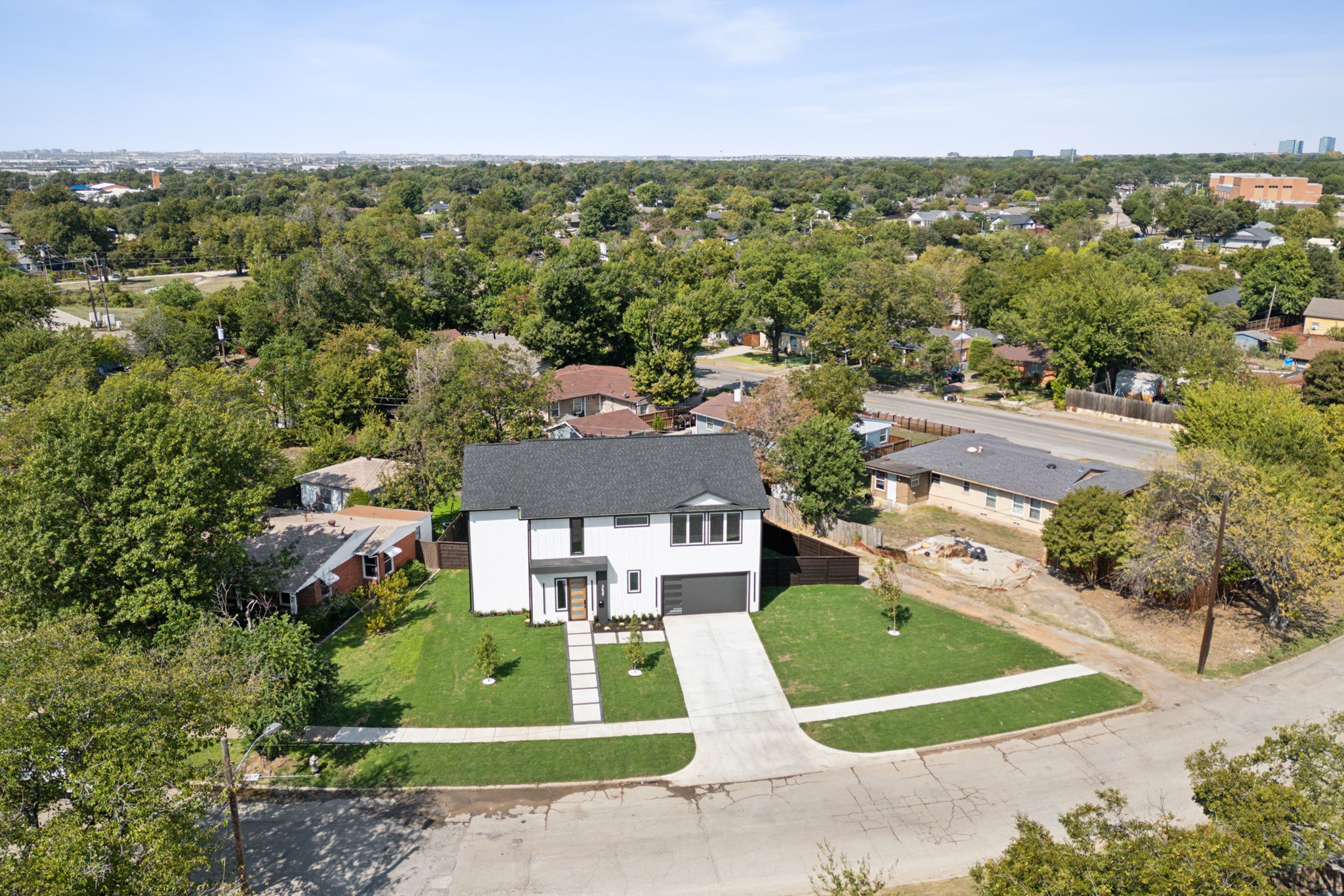3439 Bogata Boulevard