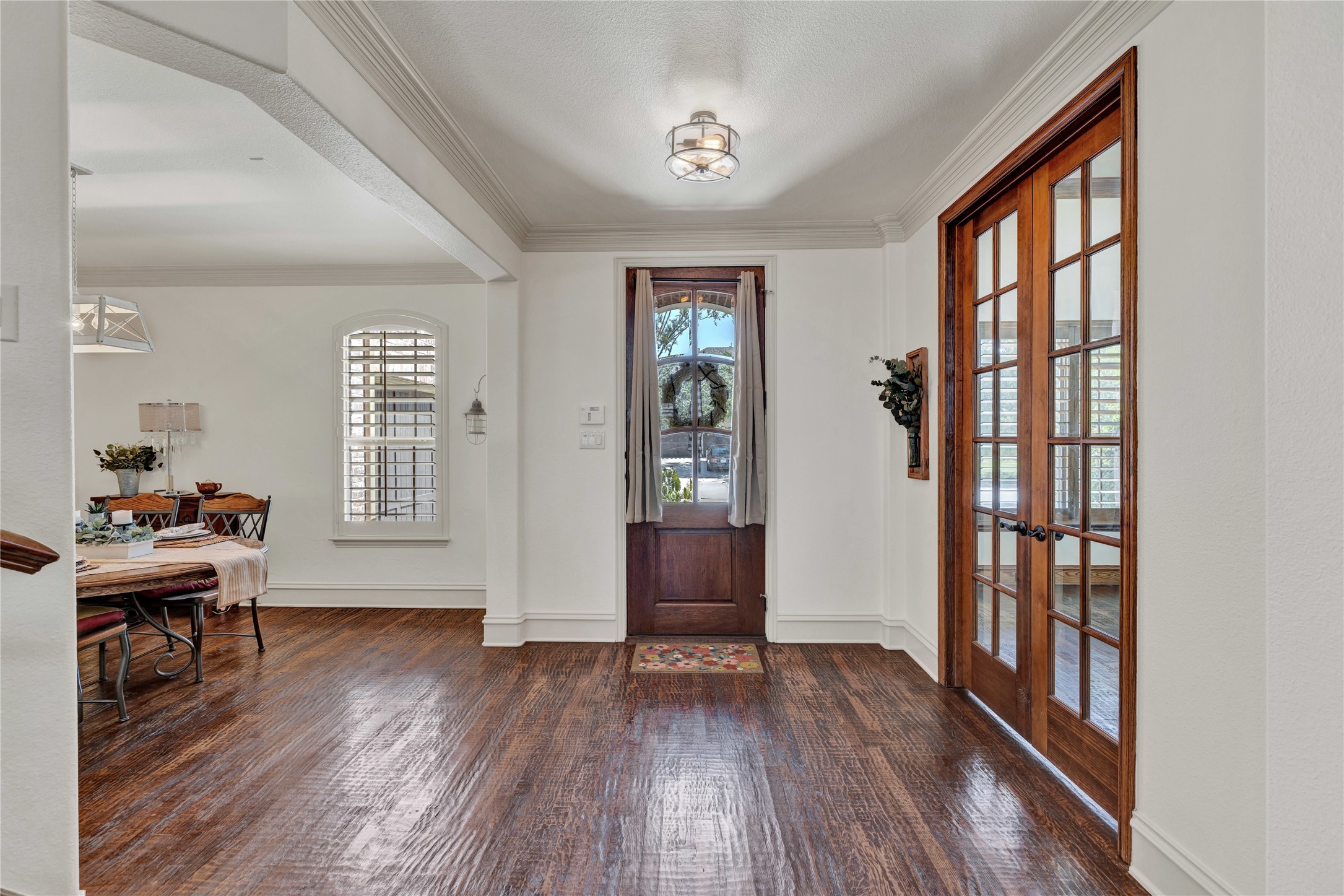 810 Senna Drive