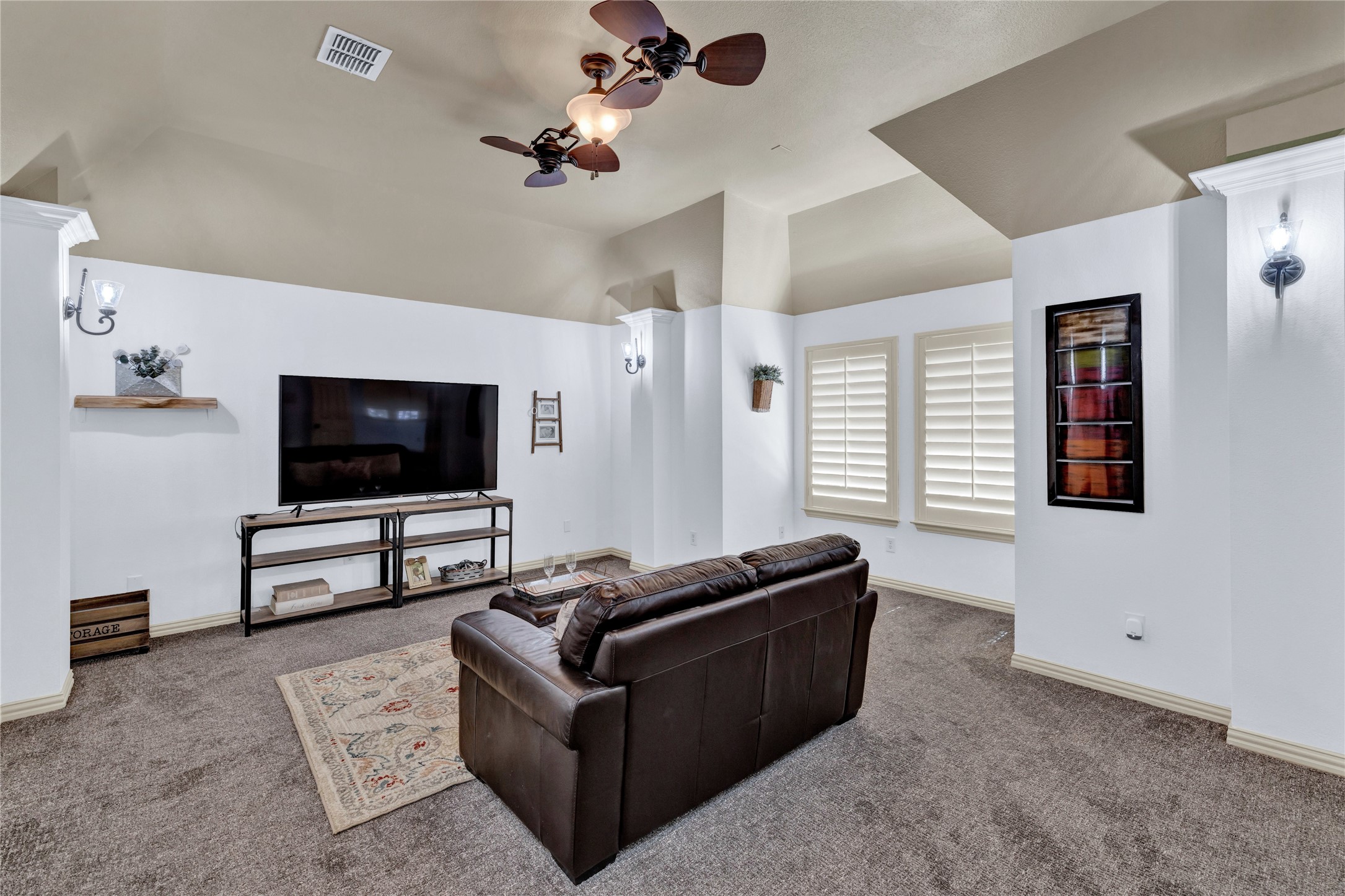 810 Senna Drive