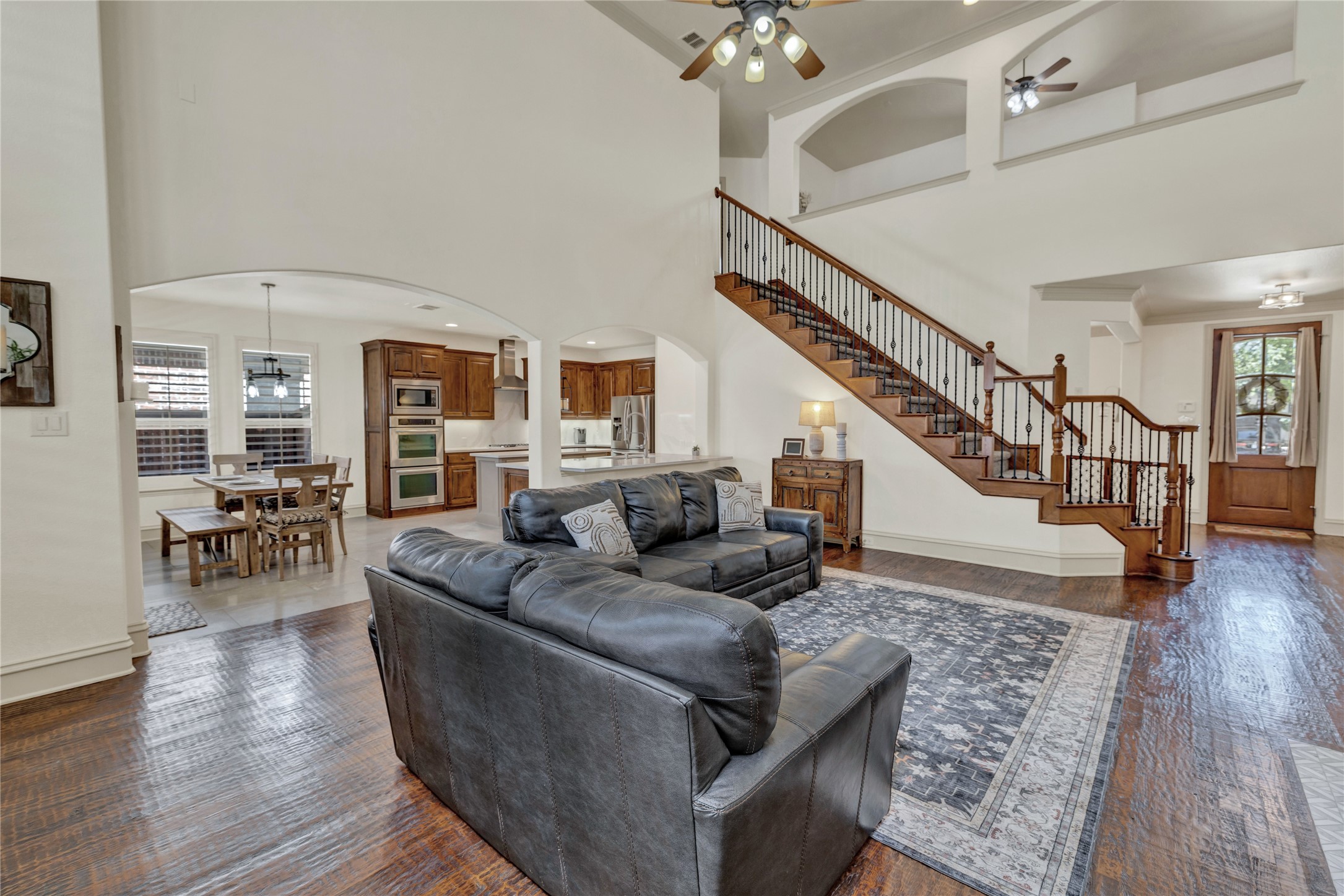 810 Senna Drive