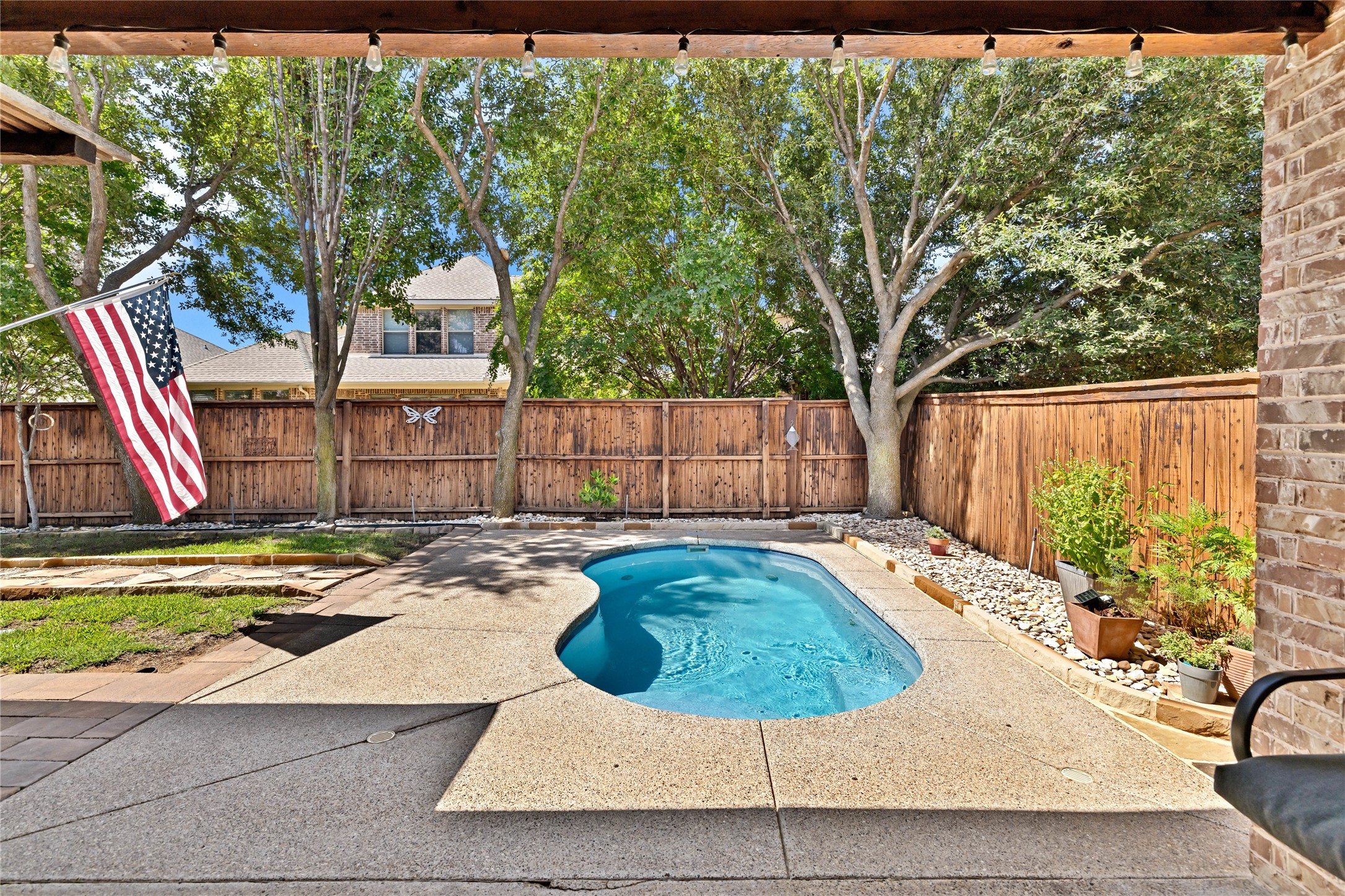 810 Senna Drive
