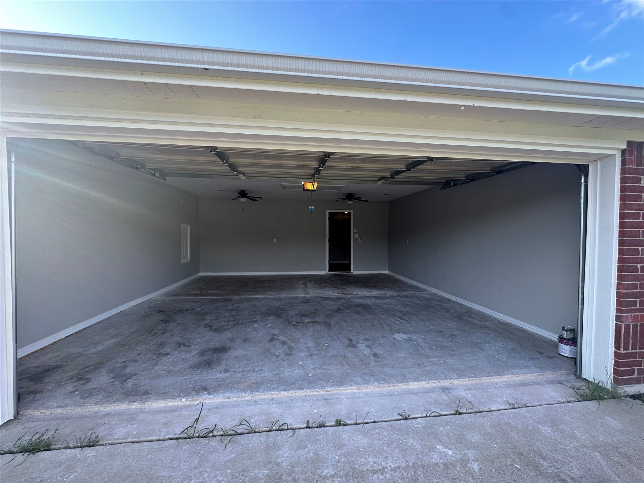 830 Cross Timbers Drive