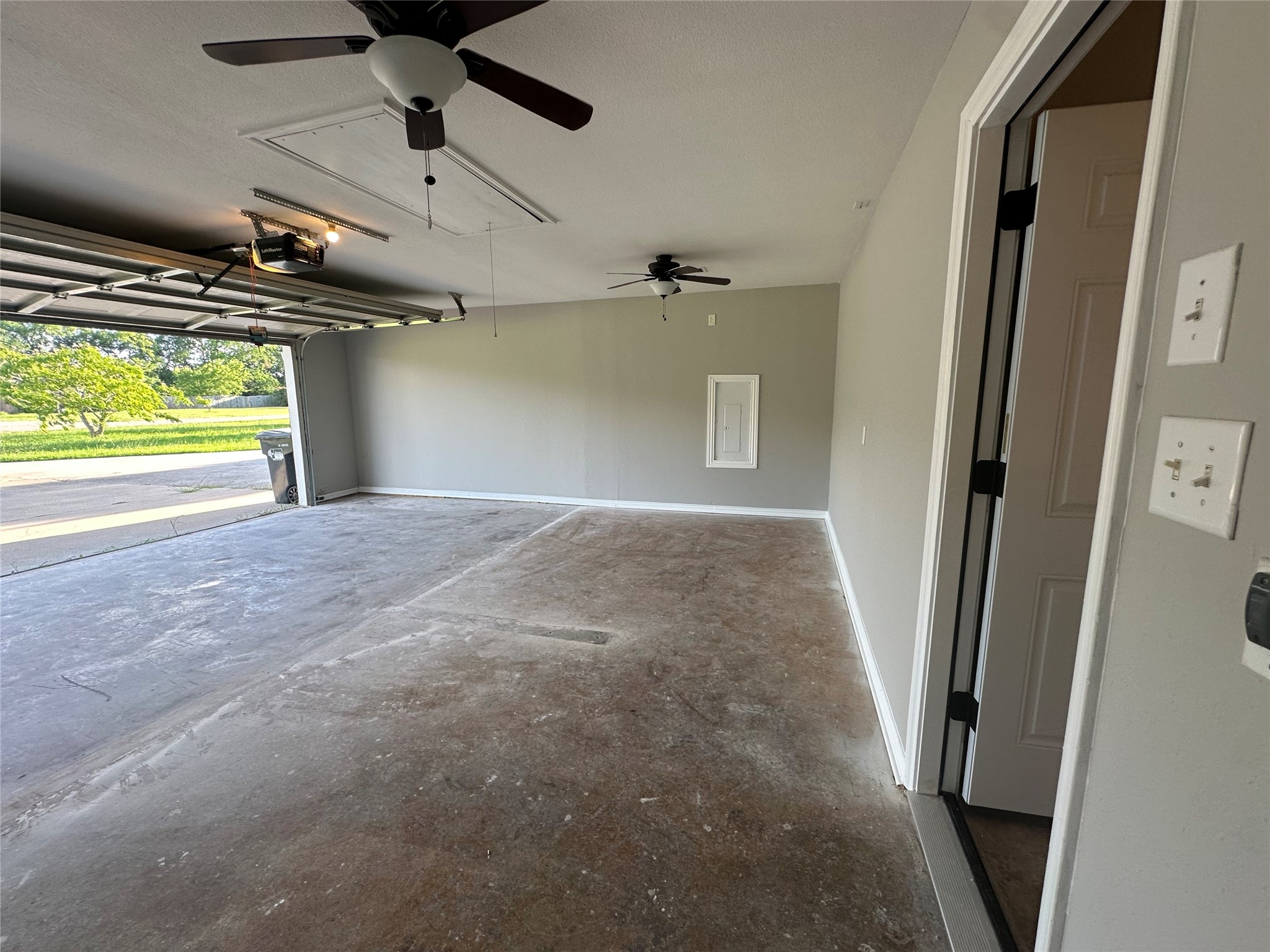 830 Cross Timbers Drive
