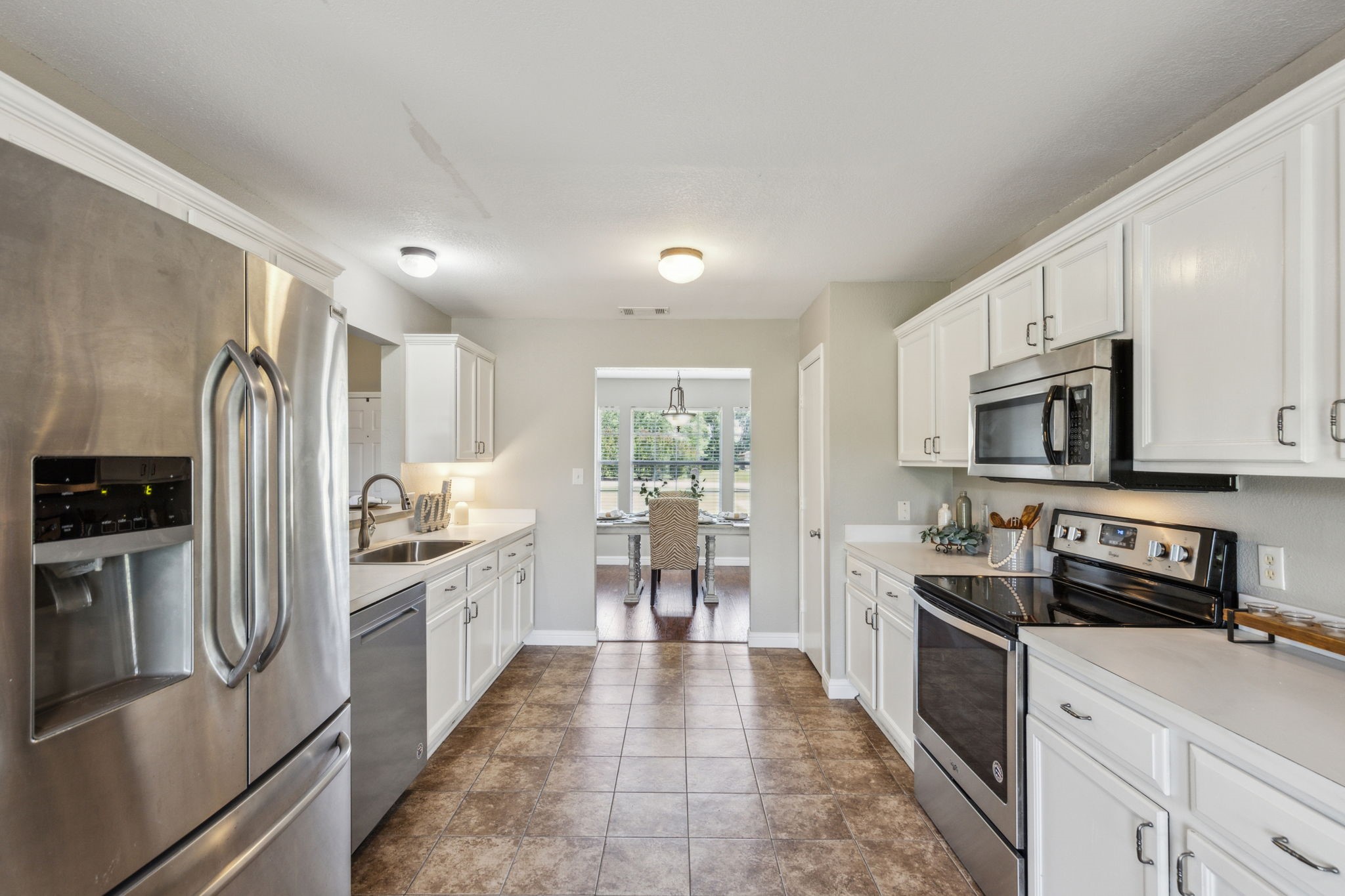 830 Cross Timbers Drive