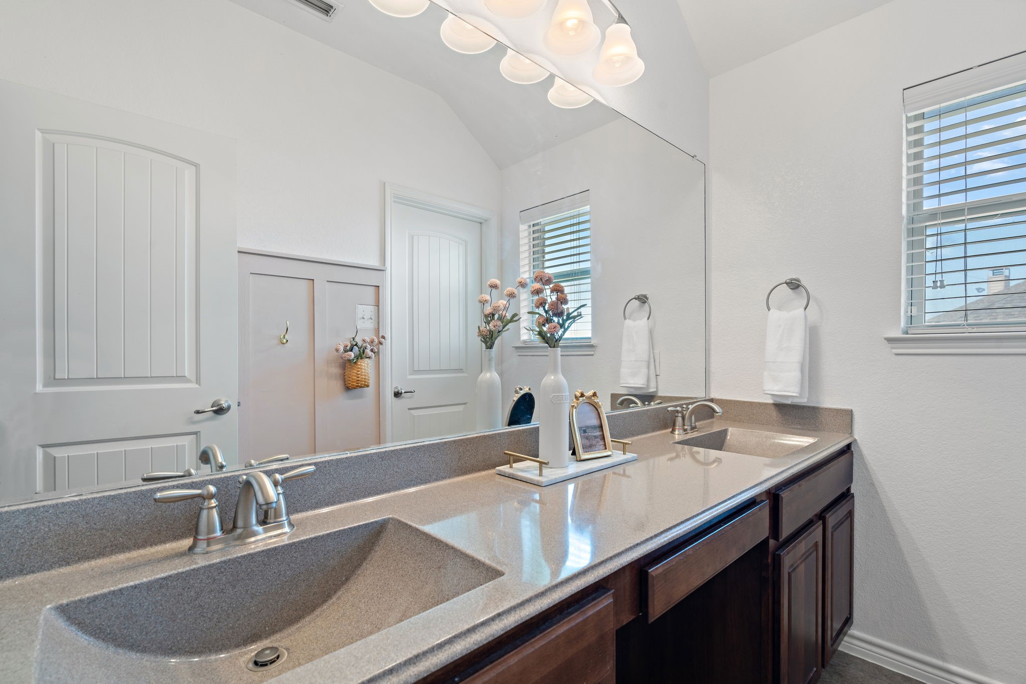 207 Pleasant Hill Lane