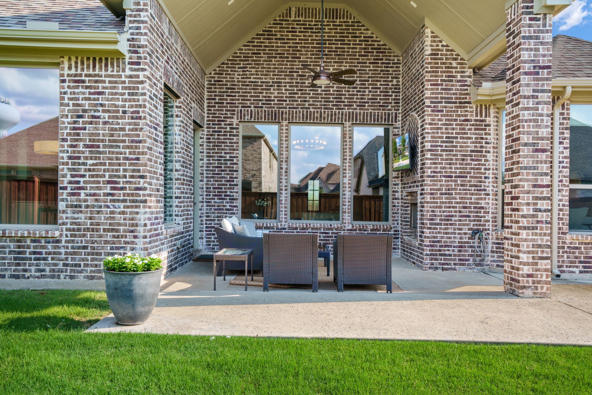 3770 Dewberry Lane
