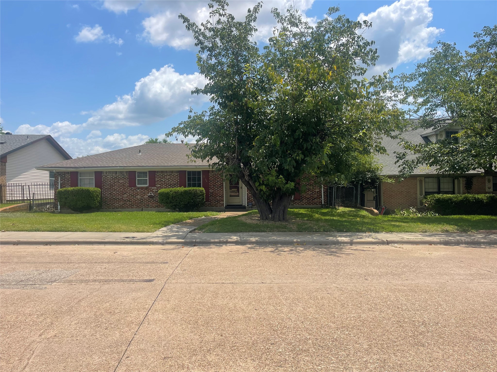 2614 Whitson Way