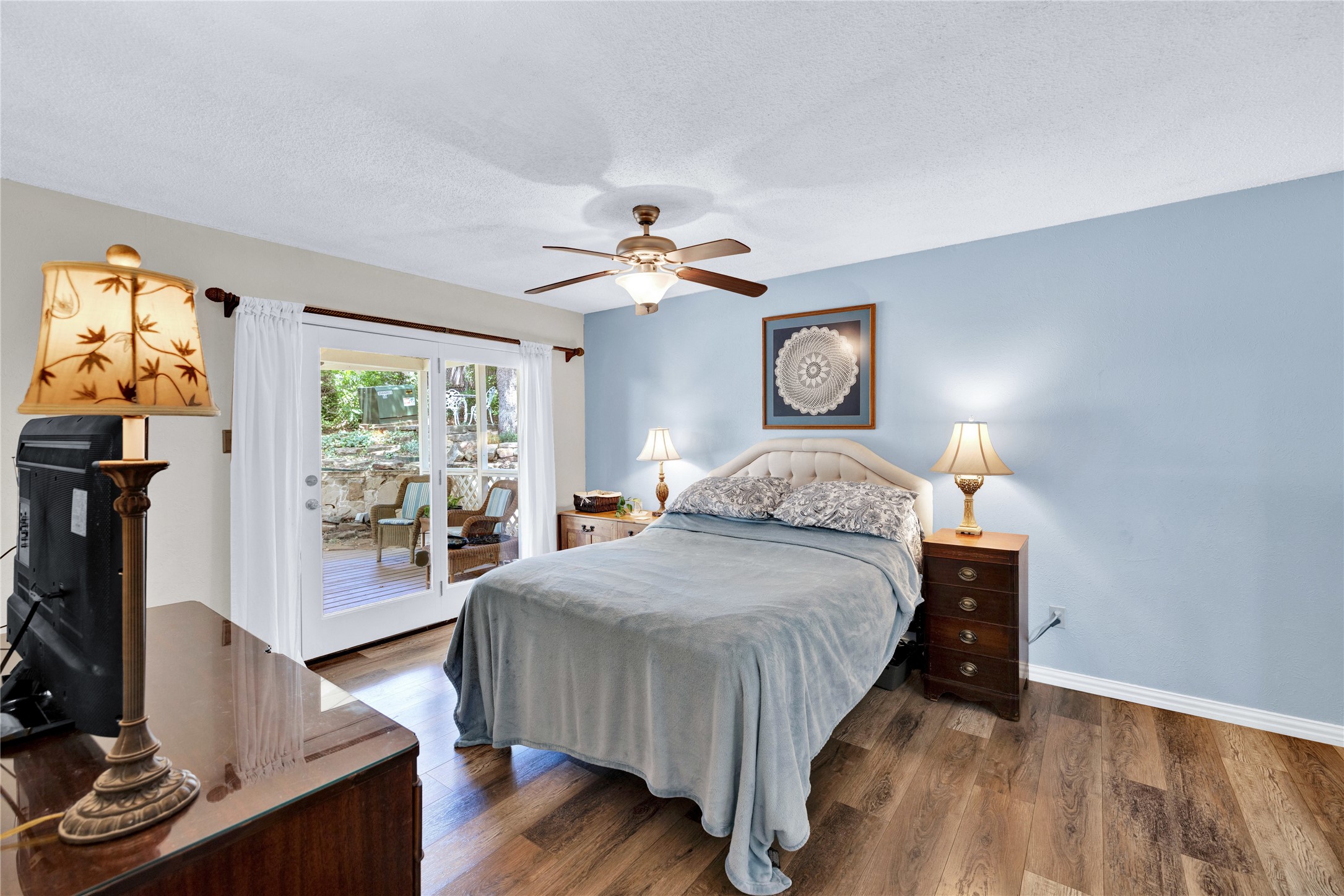 3237 Red Oak Lane