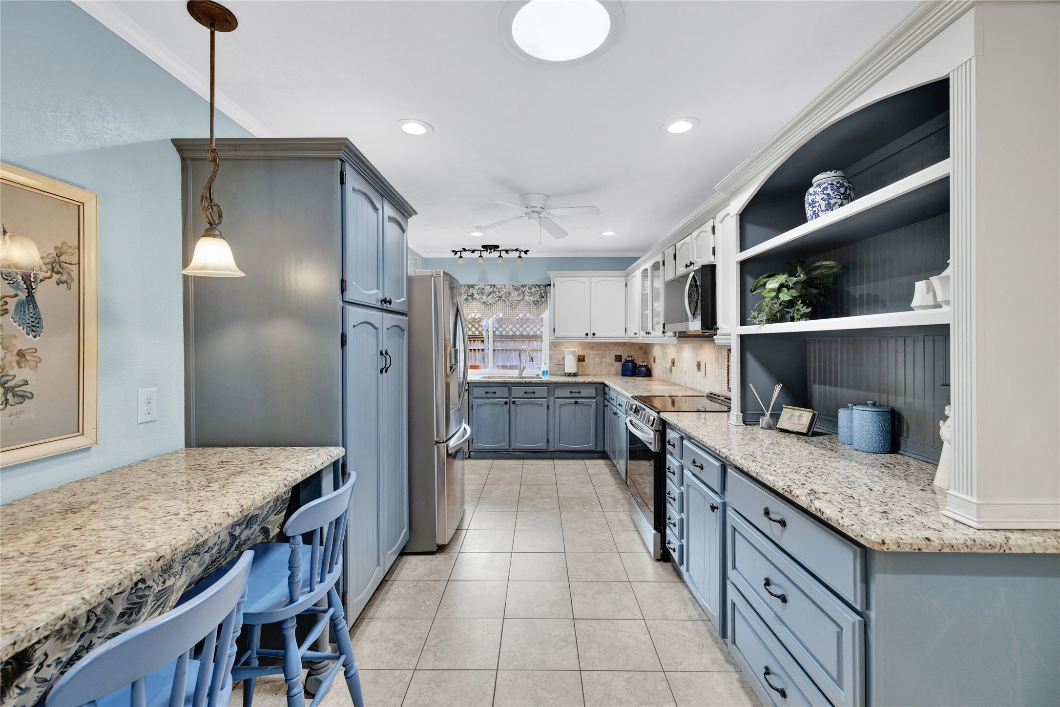 3237 Red Oak Lane