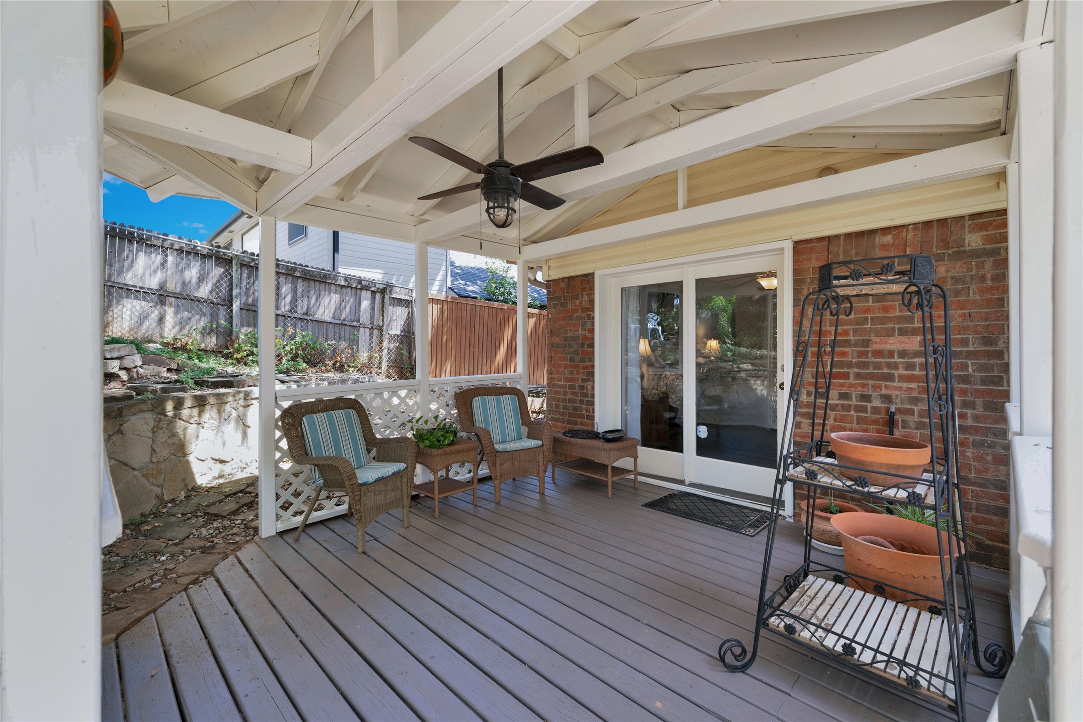 3237 Red Oak Lane
