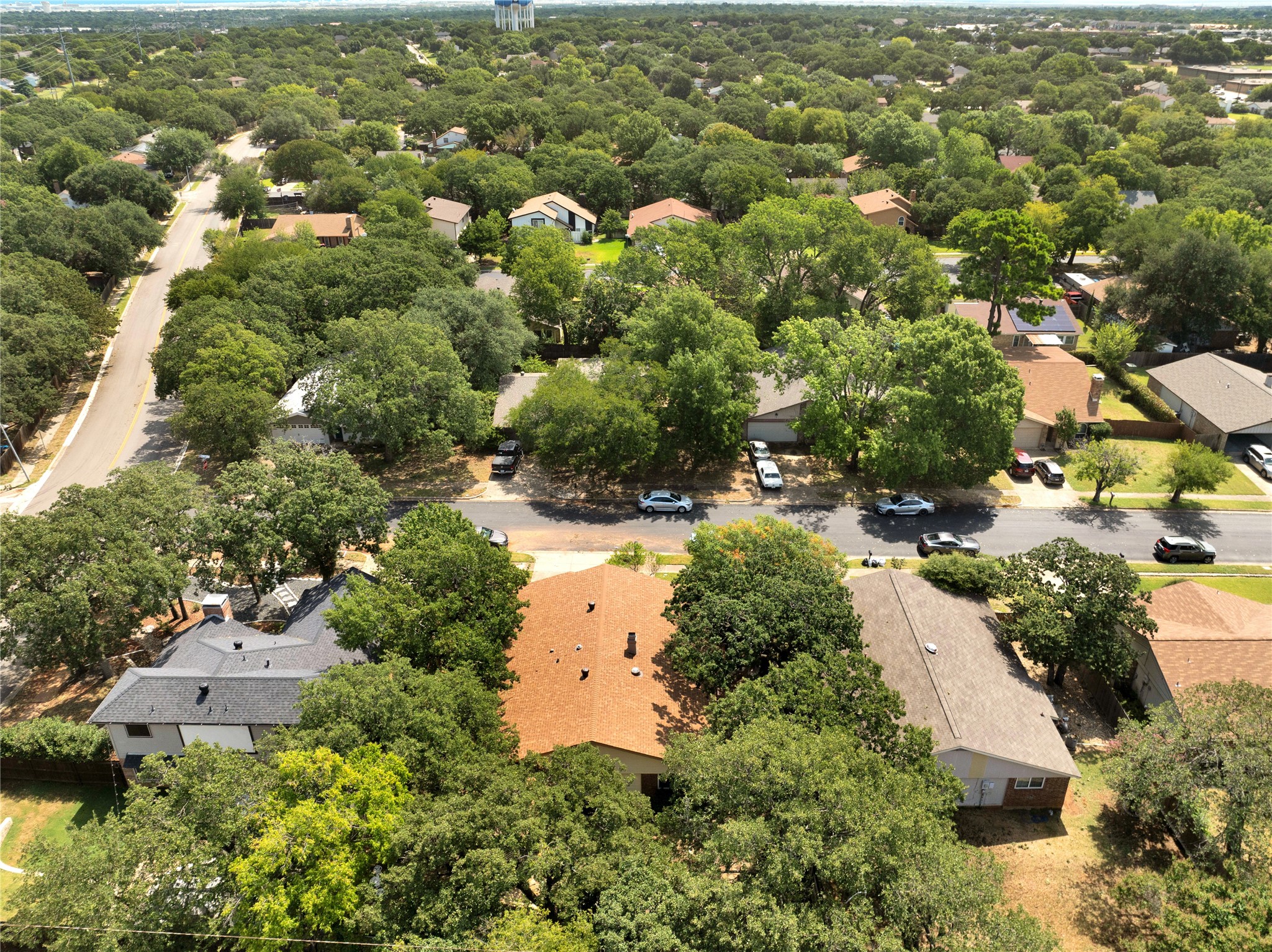 3237 Red Oak Lane