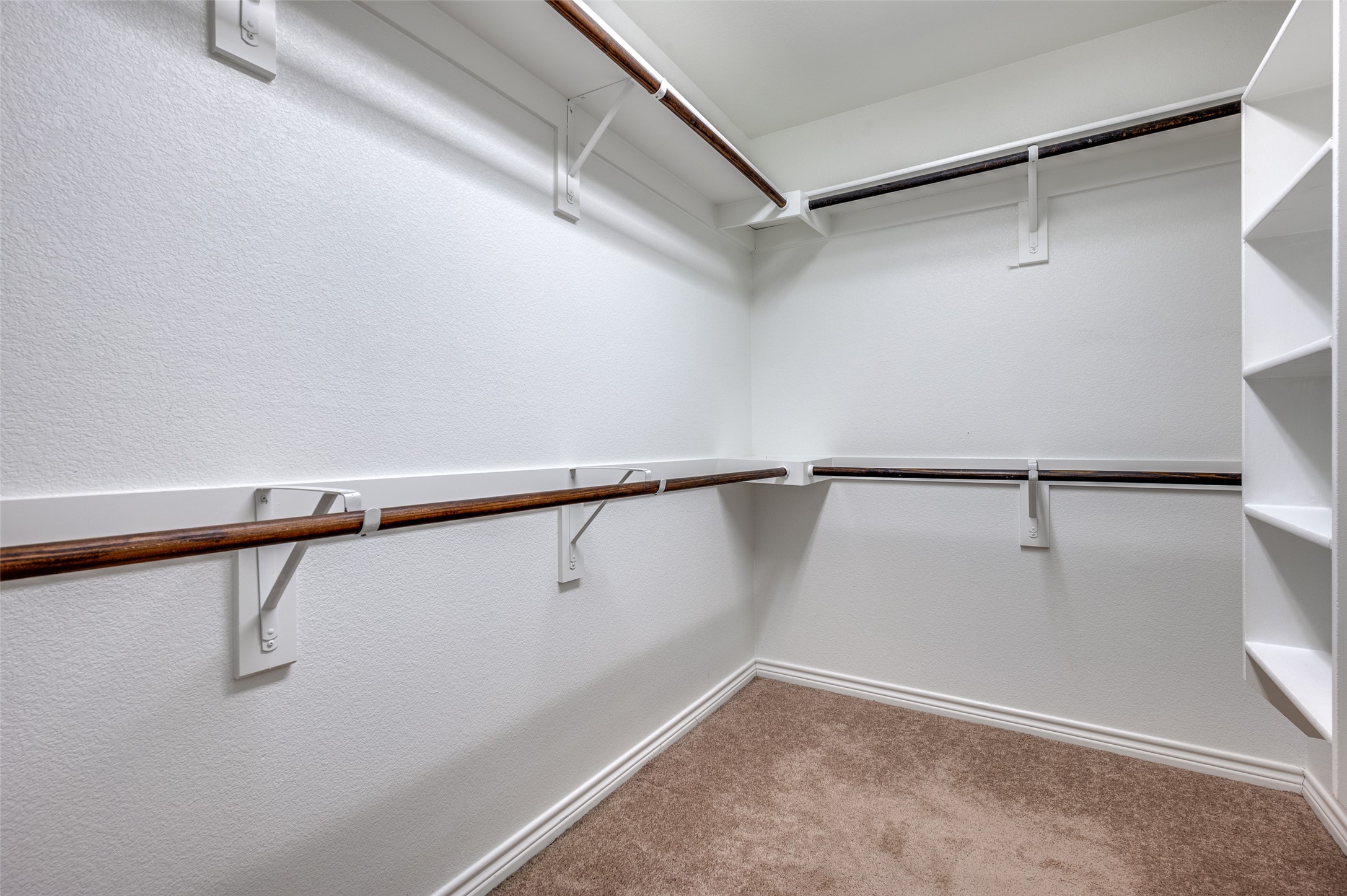 3717 Harbour Mist Trail