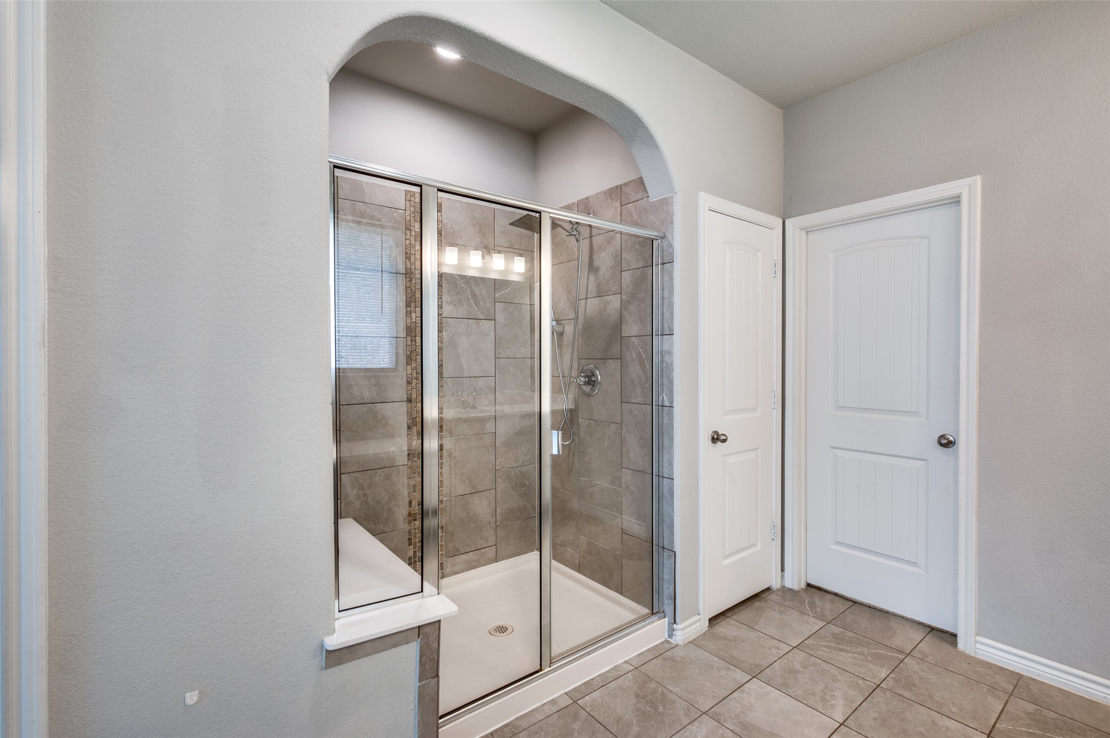 3717 Harbour Mist Trail