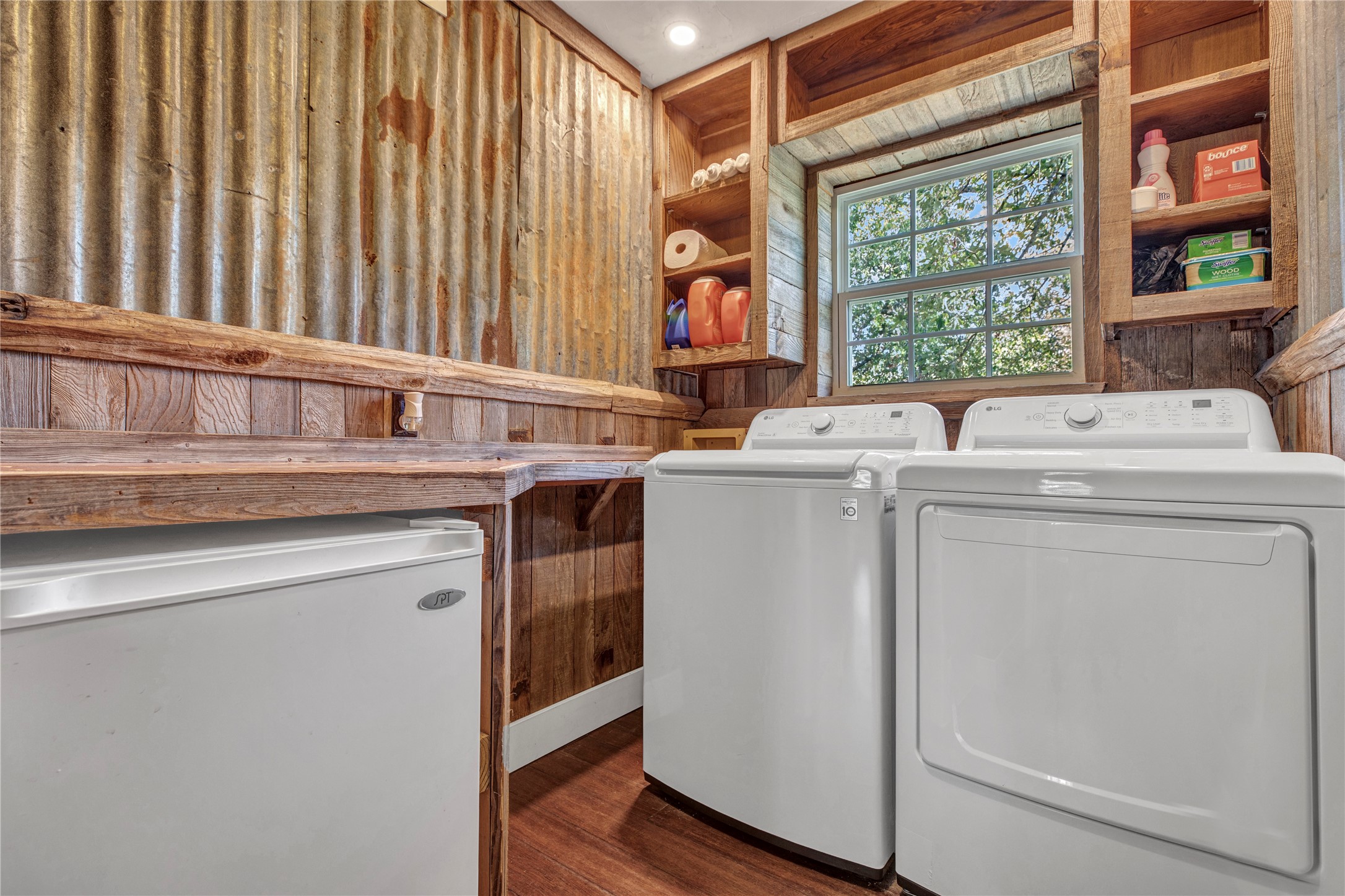 717 Woodbine Estates Road